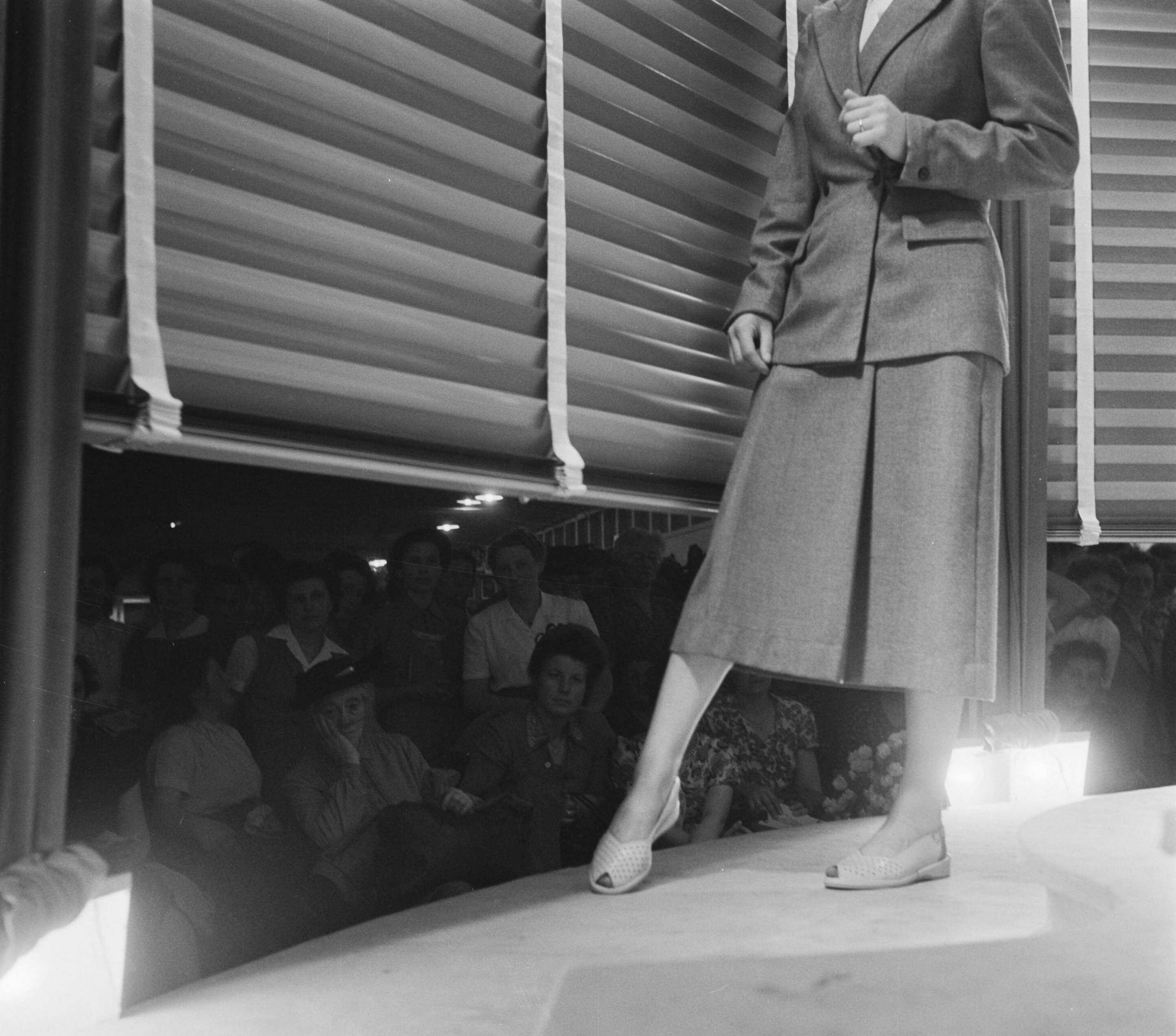 Landbouwtentoonstelling Utrecht (1952) — Landbouwtentoonstelling Utrecht. Demonstratie Hoogenbosch — Foto: Noske, J.D. / Anefo. Licentie: Set B: Rechtenvrij / Publiek Domein. Bron: Nationaal Archief. http://hdl.handle.net/10648/a8f915cc-d0b4-102d-bcf8-003048976d84