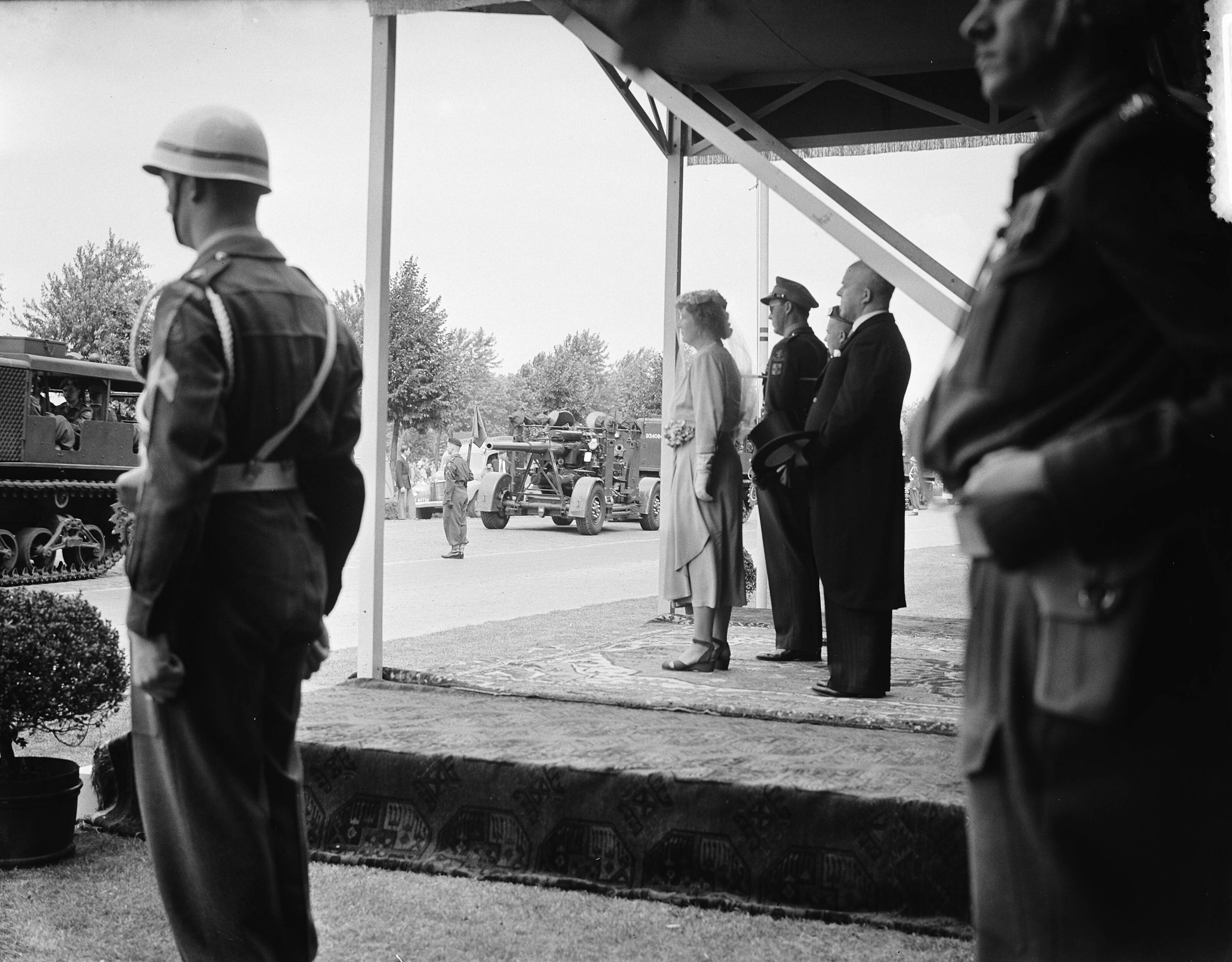 Fotocollectie Anefo — Bezoek Koningin Juliana aan jubilerend Breda — Foto: Bilsen, Joop van / Anefo. Licentie: Set B: Rechtenvrij / Publiek Domein. Bron: Nationaal Archief. http://hdl.handle.net/10648/ad75dd74-d0b4-102d-bcf8-003048976d84