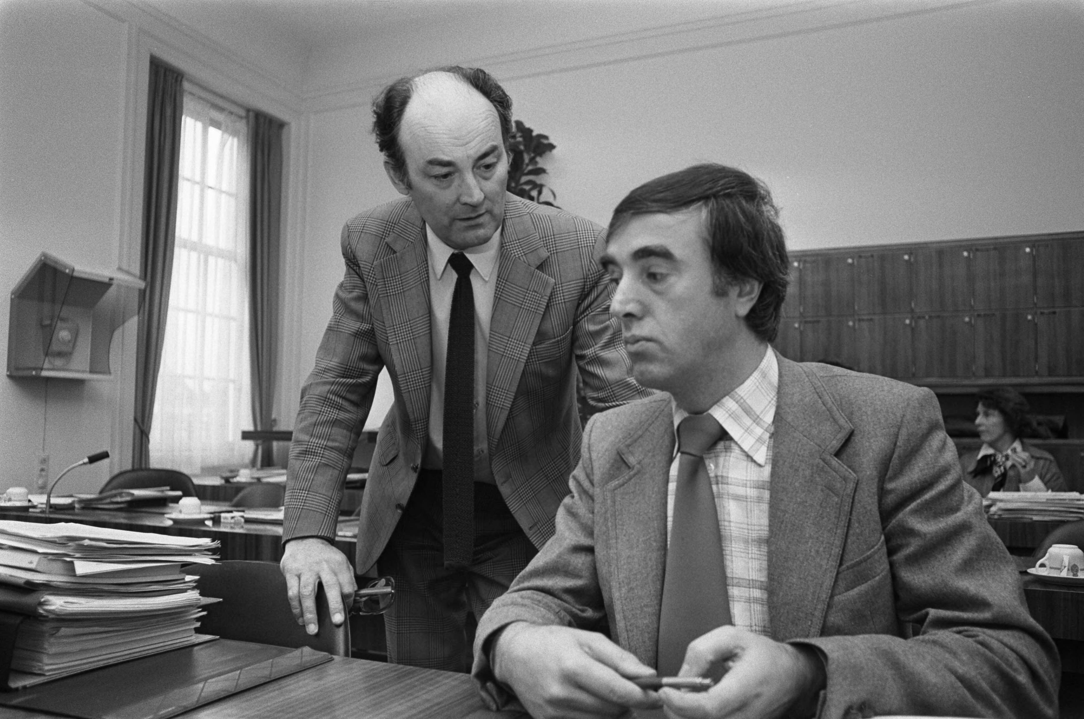 Fotocollectie Anefo — Vergadering ARP-top in Scheveningen in verband met kabinetsformatie; Aantjes en AR-voorzitter De Boer (r) — Foto: Peters, Hans / Anefo. Licentie: Set B: Rechtenvrij / Publiek Domein. Bron: Nationaal Archief. http://hdl.handle.net/10648/aca6ef50-d0b4-102d-bcf8-003048976d84