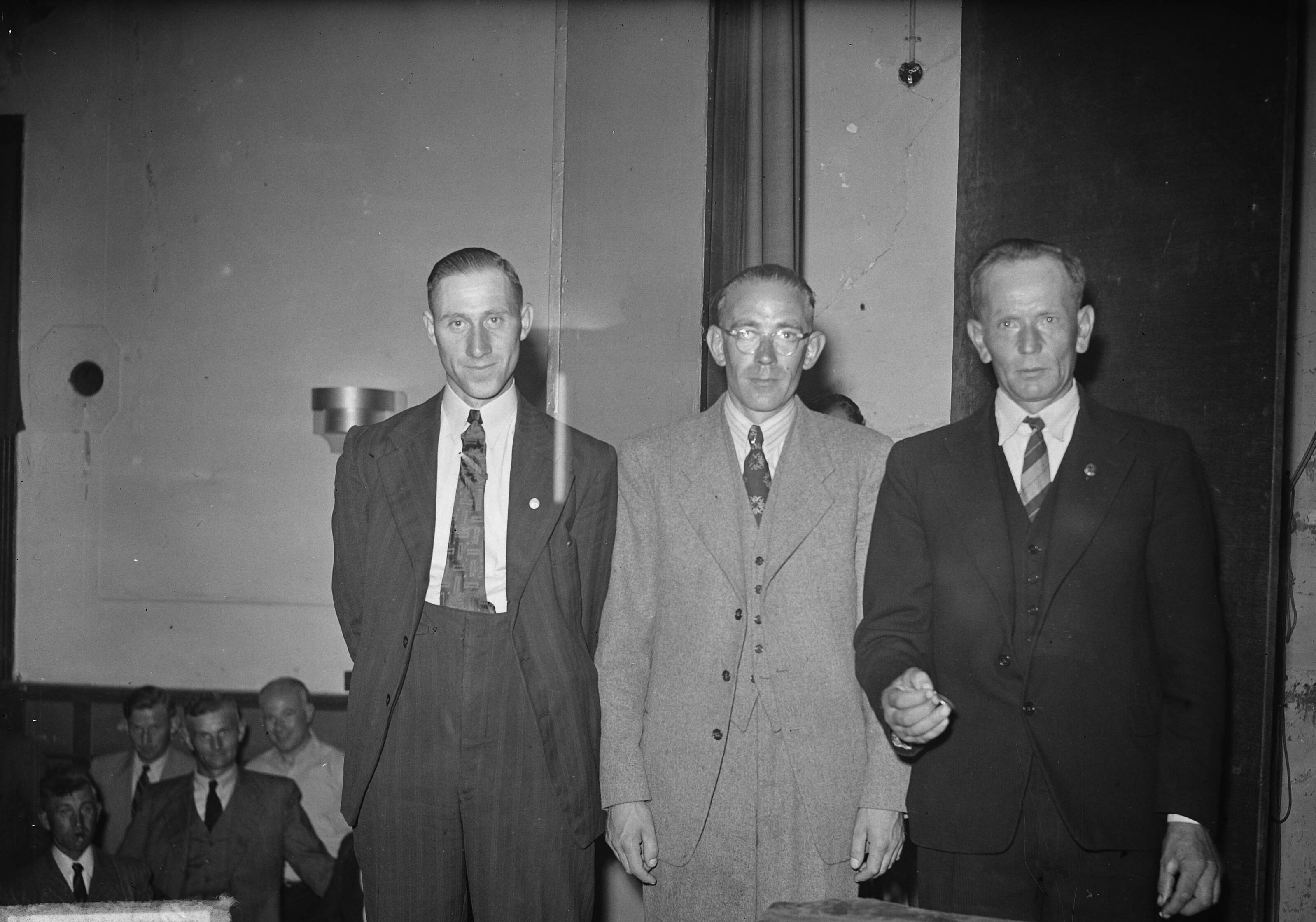 Fotocollectie Anefo — Kolfwedstrijden te Koog aan de Zaan — Foto: Oorschot, […] van / Anefo. Licentie: Set B: Rechtenvrij / Publiek Domein. Bron: Nationaal Archief. http://hdl.handle.net/10648/a8ce2934-d0b4-102d-bcf8-003048976d84