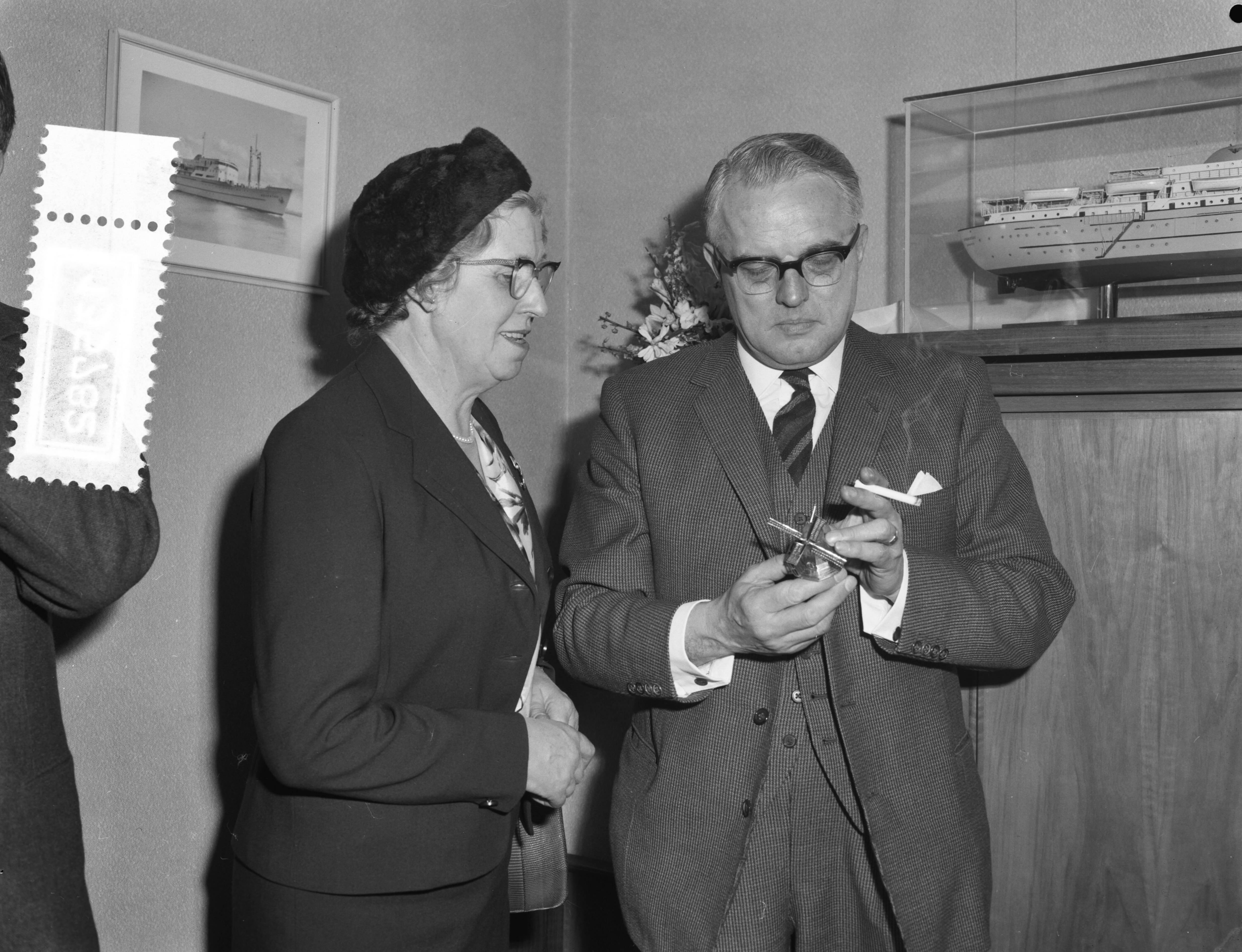 Fotocollectie Anefo — Tewaterlating m.s. "Lis Frellsen" bij de Zaanlandse Scheepbouw Maatschappij — Foto: Bilsen, Joop van / Anefo. Licentie: Set B: Rechtenvrij / Publiek Domein. Bron: Nationaal Archief. http://hdl.handle.net/10648/a9fb08a4-d0b4-102d-bcf8-003048976d84