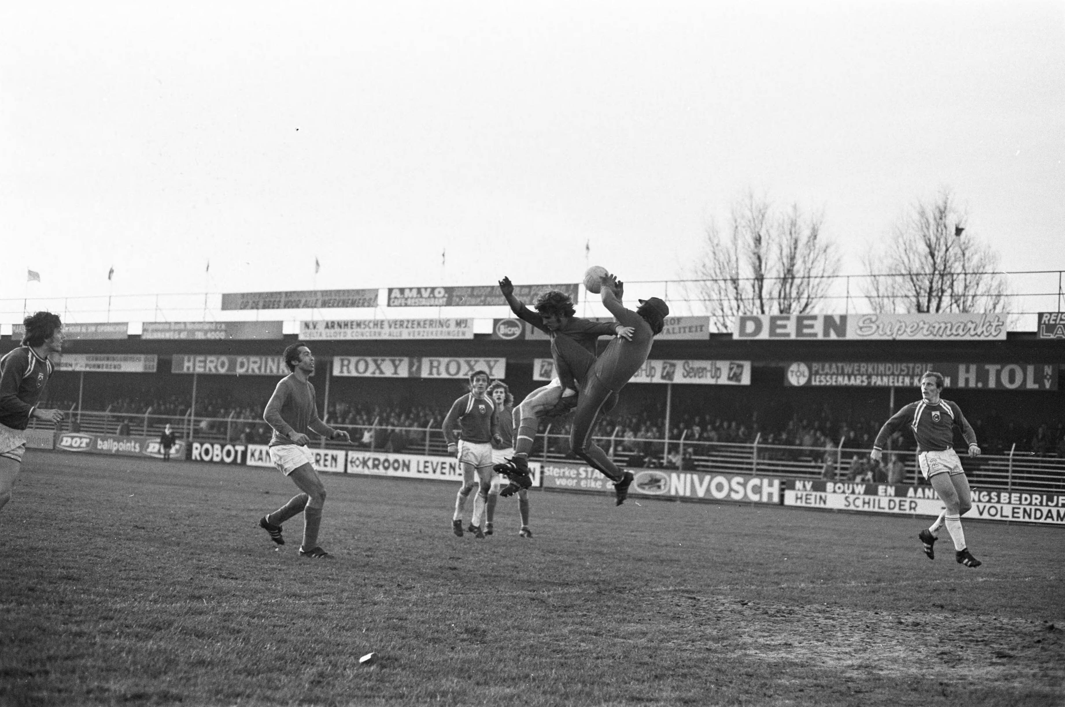 Fotocollectie Anefo — Volendam tegen Groningen 0-2, keeper Nordstrom van Groningen in actie — Foto: Punt, W. / Anefo. Licentie: Set B: Rechtenvrij / Publiek Domein. Bron: Nationaal Archief. http://hdl.handle.net/10648/abde2ce6-d0b4-102d-bcf8-003048976d84