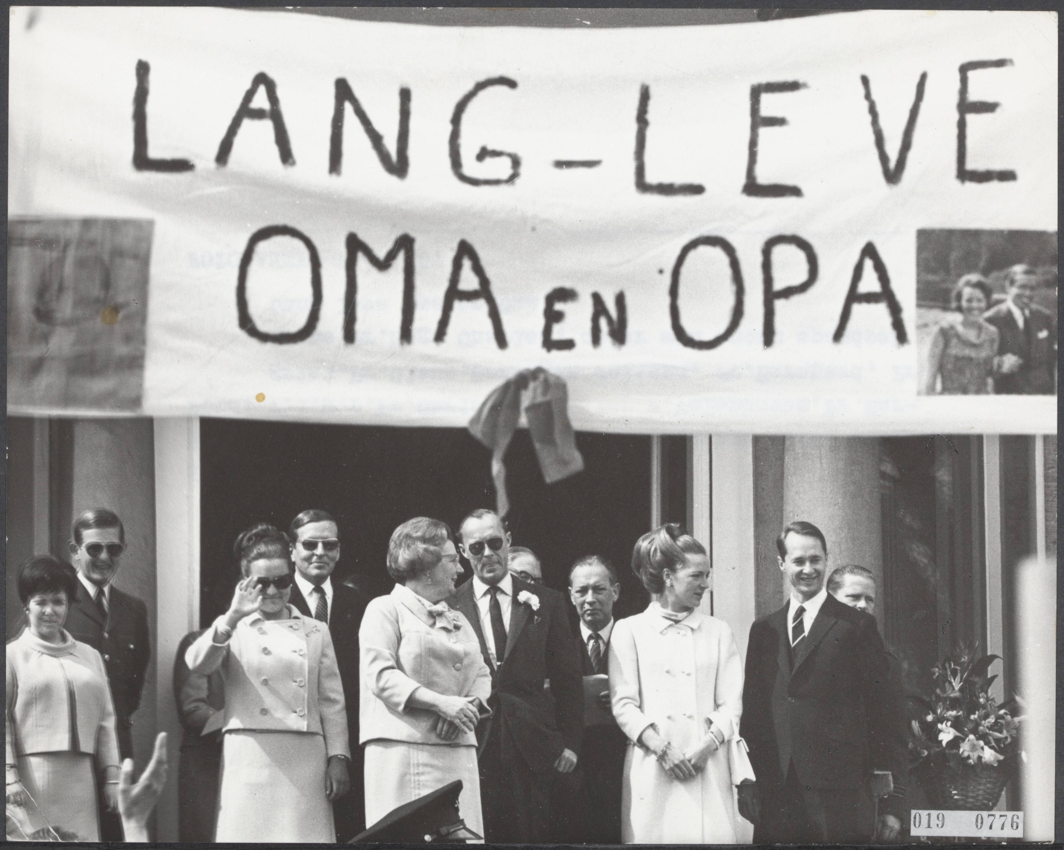 Fotocollectie Elsevier Binnenland — reeks 019-0776, 019-0827, 019-0828. — Foto: Fotograaf Onbekend / Anefo. Licentie: Set B: Rechtenvrij / Publiek Domein. Bron: Nationaal Archief. http://hdl.handle.net/10648/adc7a0fa-d0b4-102d-bcf8-003048976d84