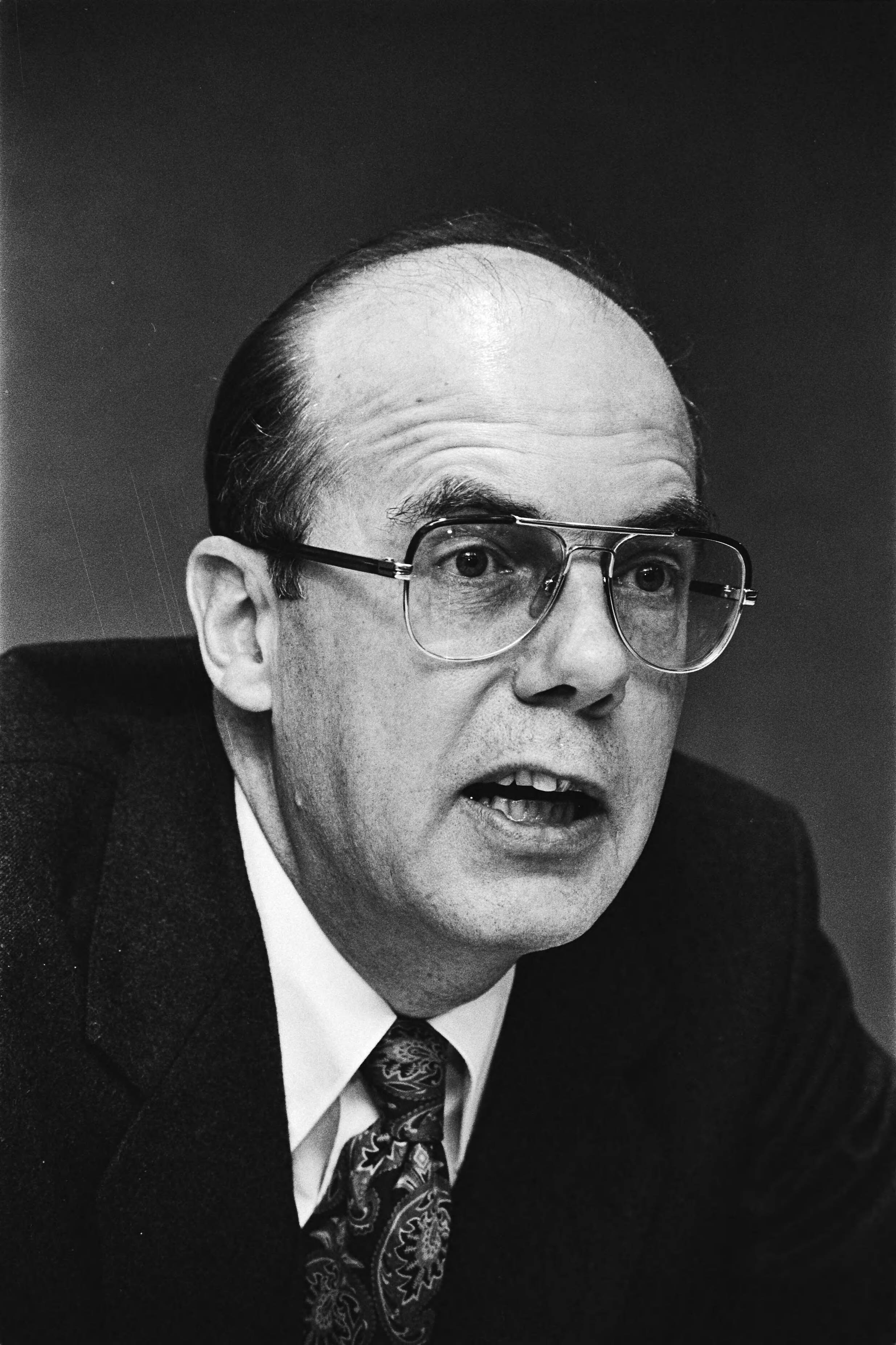 Fotocollectie Anefo — Presentatie voorontwerp van de Wet op de Rechtshulp te Den Haag ; mr. de Ruiter (kop) — Foto: Dijk, Hans van / Anefo. Licentie: Set B: Rechtenvrij / Publiek Domein. Bron: Nationaal Archief. http://hdl.handle.net/10648/acd96f5c-d0b4-102d-bcf8-003048976d84