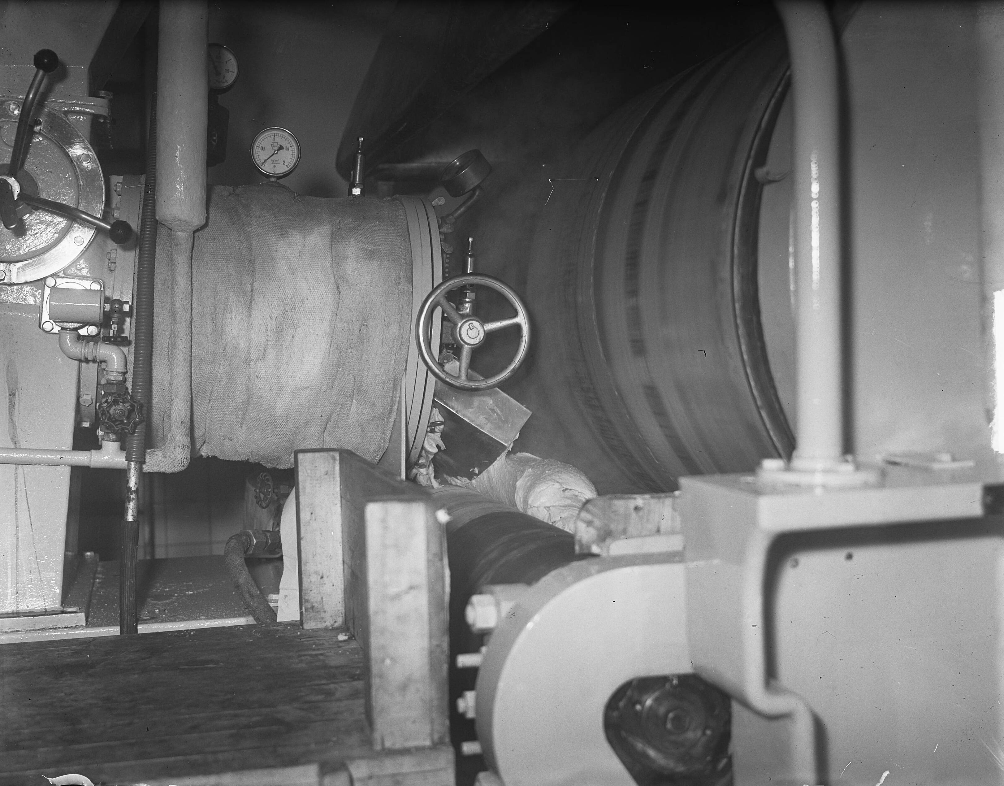 Fotocollectie Anefo — Poederkaasfabriek NV Vika te Soest, gevestigd aan de Middelwijkstraat. — Foto: Pot, Harry / Anefo. Licentie: Set B: Rechtenvrij / Publiek Domein. Bron: Nationaal Archief. http://hdl.handle.net/10648/a8d61090-d0b4-102d-bcf8-003048976d84