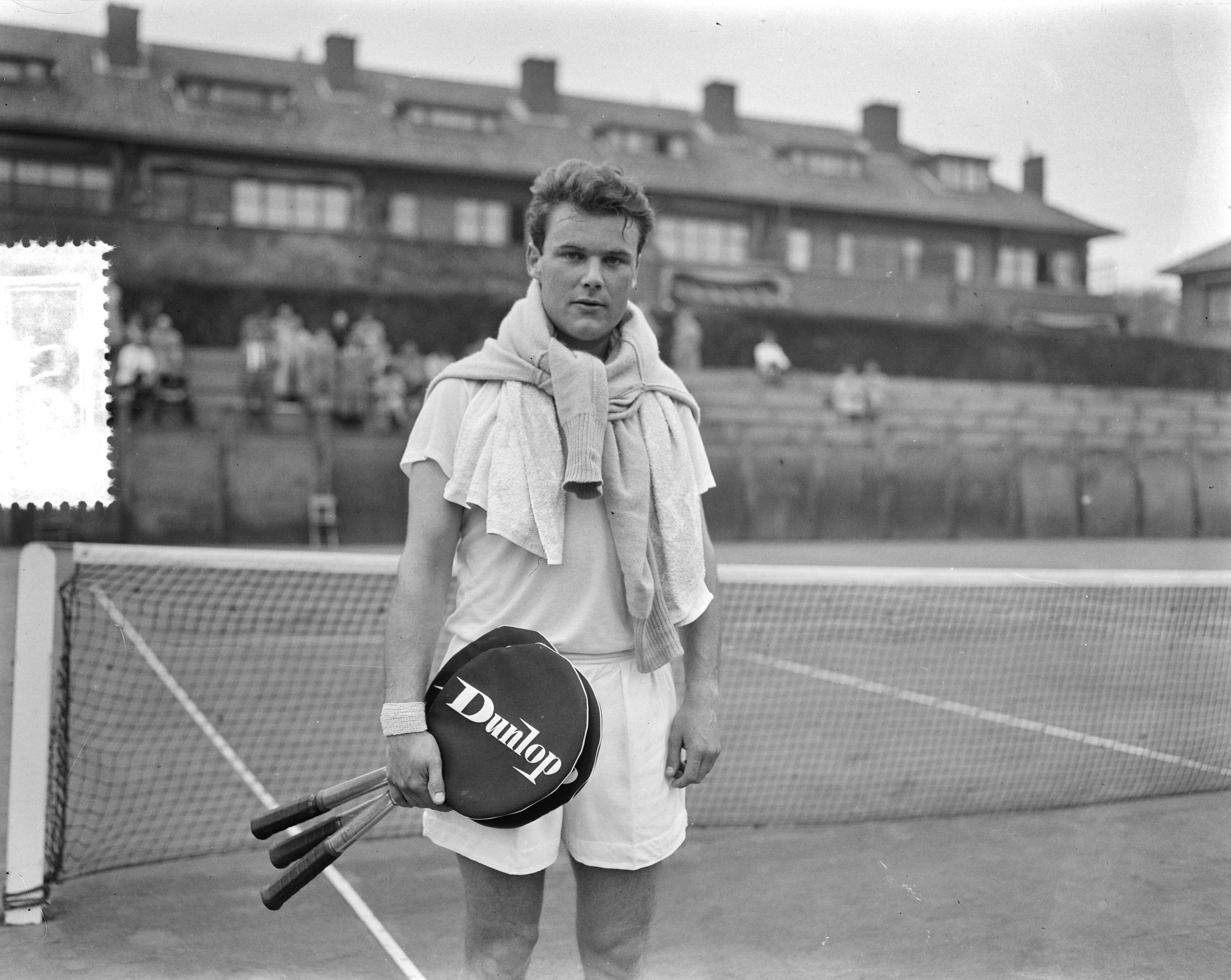 Fotocollectie Anefo — Davis Cup wedstrijd Nederland tegen Chili op de METS-banen te Scheveningen. Hans van Dalsum — Foto: Pot, Harry / Anefo. Licentie: Set B: Rechtenvrij / Publiek Domein. Bron: Nationaal Archief. http://hdl.handle.net/10648/a947d540-d0b4-102d-bcf8-003048976d84