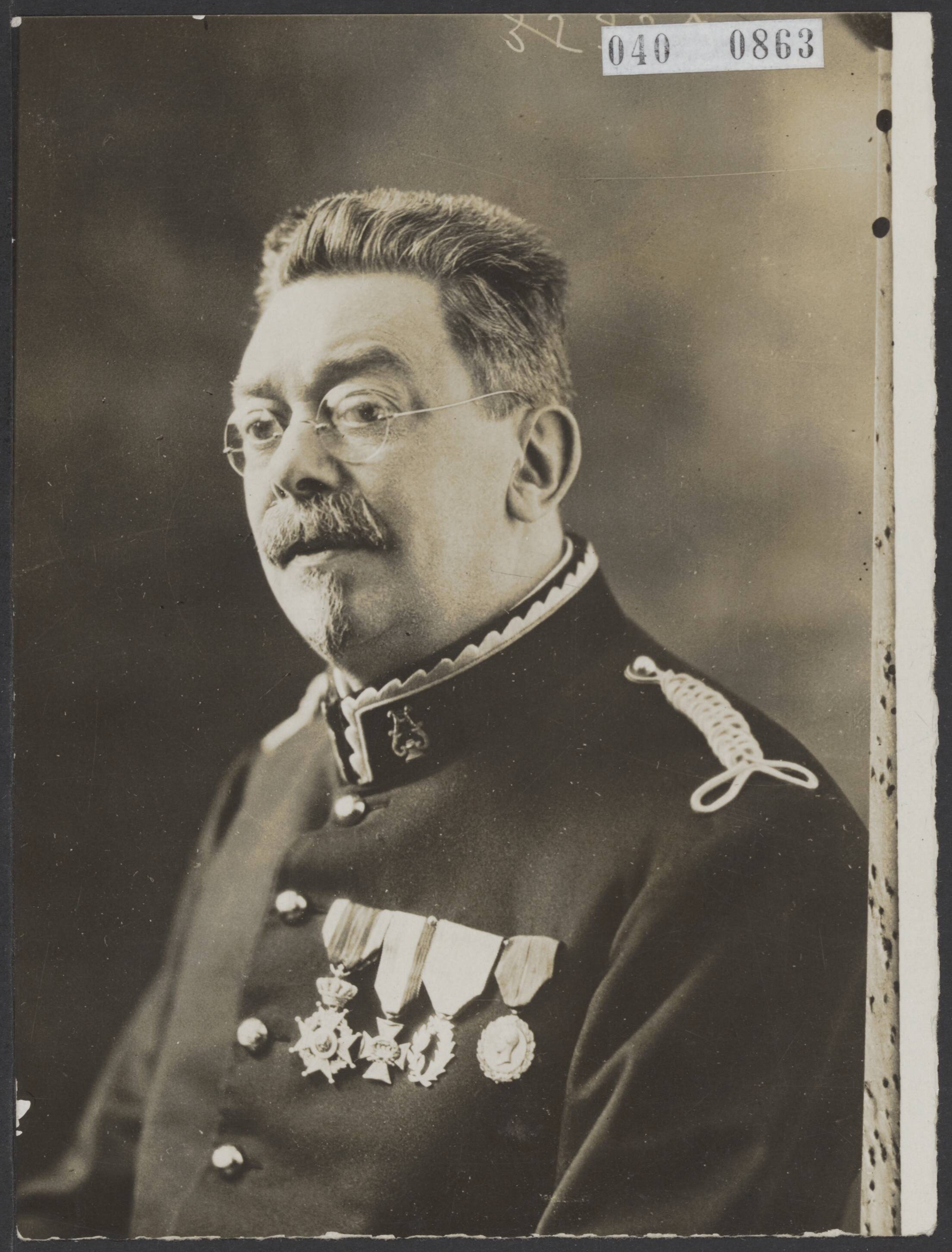 Fotocollectie Elsevier Binnenland — Jan Morks (1865-1926), componist en dirigent van het Middelburgs Muziekkorps, overleden — Foto: N.V. Vereenigde Fotobureaux. Licentie: Set B: Rechtenvrij / Publiek Domein. Bron: Nationaal Archief. http://hdl.handle.net/10648/adf49de4-d0b4-102d-bcf8-003048976d84