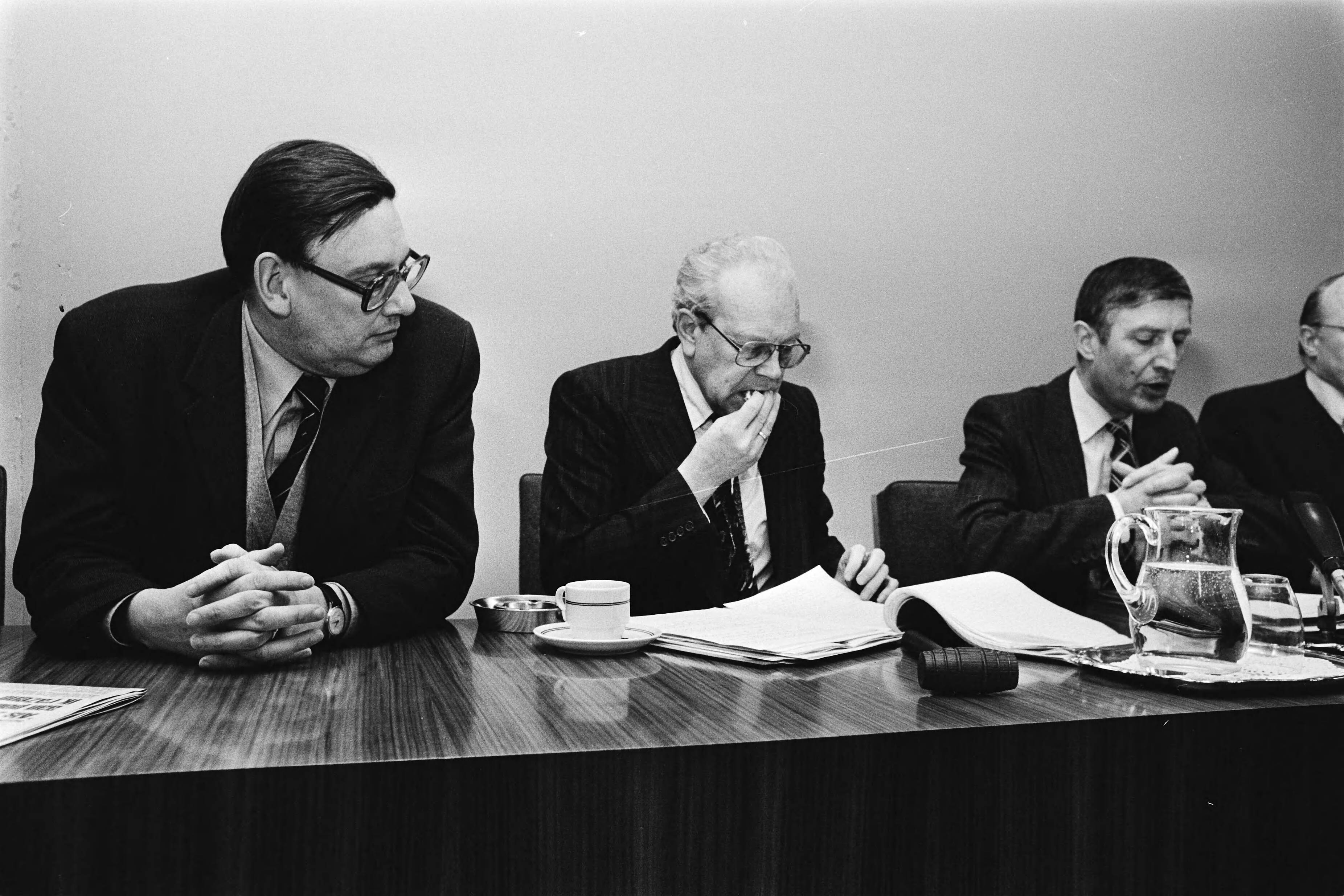 Fotocollectie Anefo — Regering, Vakbonden en werkgevers spreken in SER gebouw Den Haag over arbeidsovereenkomstenbeleid voor 1980; van Aardenne , Albeda — Foto: Bogaerts, Rob / Anefo. Licentie: Set B: Rechtenvrij / Publiek Domein. Bron: Nationaal Archief. http://hdl.handle.net/10648/acdaf7e6-d0b4-102d-bcf8-003048976d84