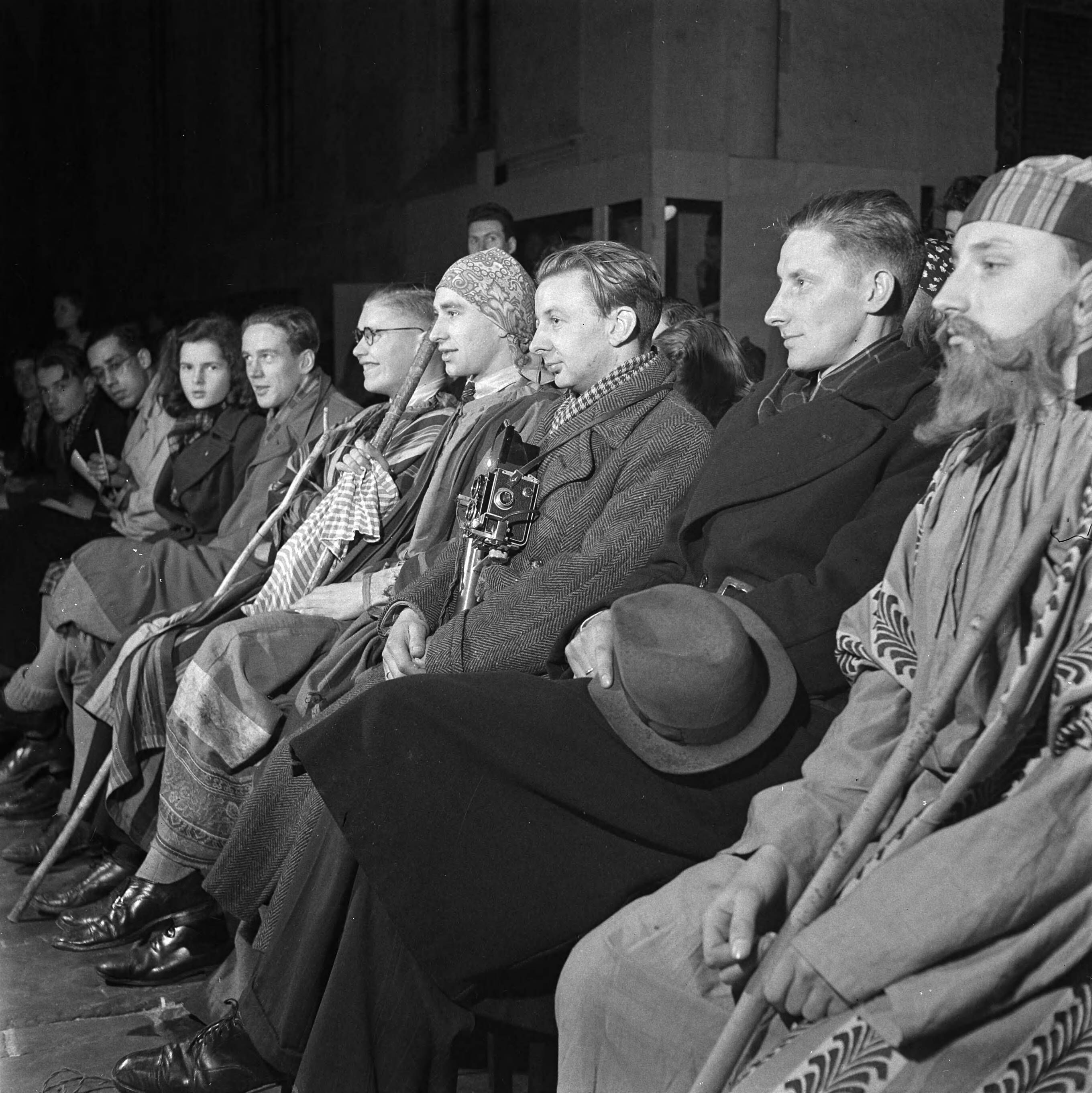 Fotocollectie Anefo — Kerstspel in de Grote of St. Bavokerk te Haarlem — Foto: Haren Noman, Theo van / Anefo. Licentie: Set B: Rechtenvrij / Publiek Domein. Bron: Nationaal Archief. http://hdl.handle.net/10648/a88fec96-d0b4-102d-bcf8-003048976d84