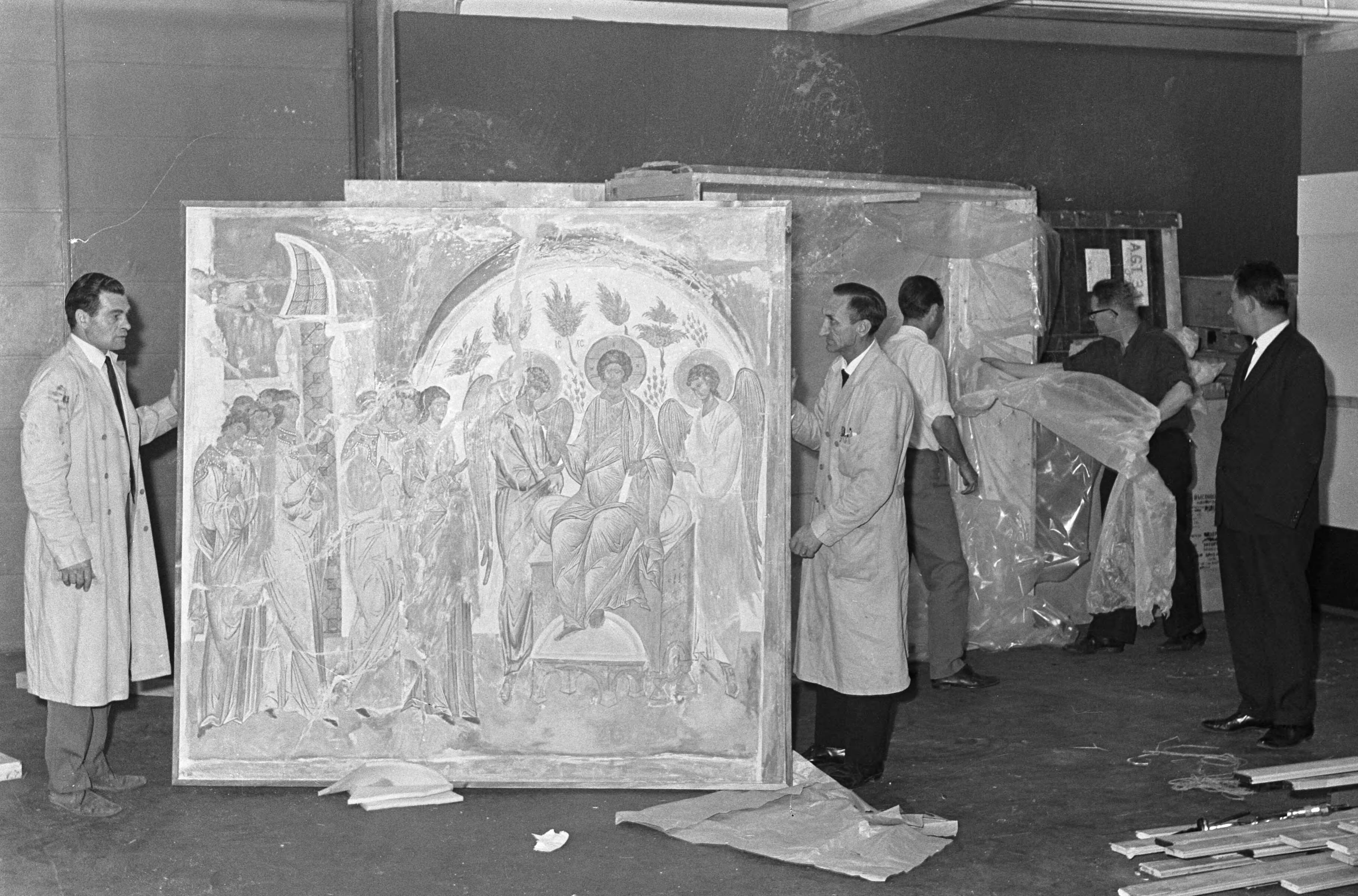 Fotocollectie Anefo — Expositie Russische kunstschatten te Den Haag , een van schilderijen — Foto: Voets, Jan / Anefo. Licentie: Set B: Rechtenvrij / Publiek Domein. Bron: Nationaal Archief. http://hdl.handle.net/10648/aaf80c2a-d0b4-102d-bcf8-003048976d84