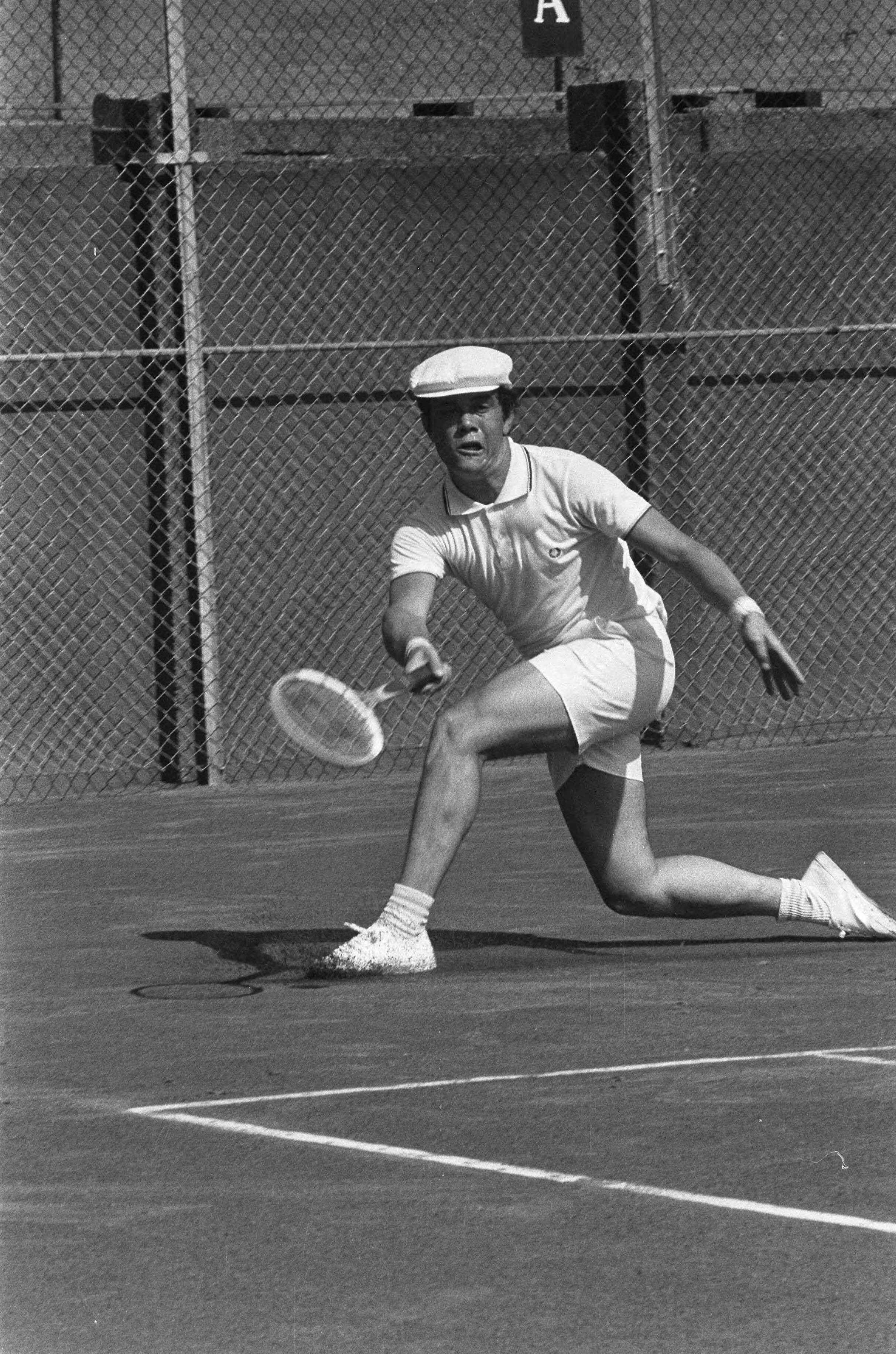Fotocollectie Anefo — Nationale Kampioenschappen tennis te Scheveningen, W. Pufkus in aktie — Foto: Peters, Hans / Anefo. Licentie: Set B: Rechtenvrij / Publiek Domein. Bron: Nationaal Archief. http://hdl.handle.net/10648/ac33f054-d0b4-102d-bcf8-003048976d84