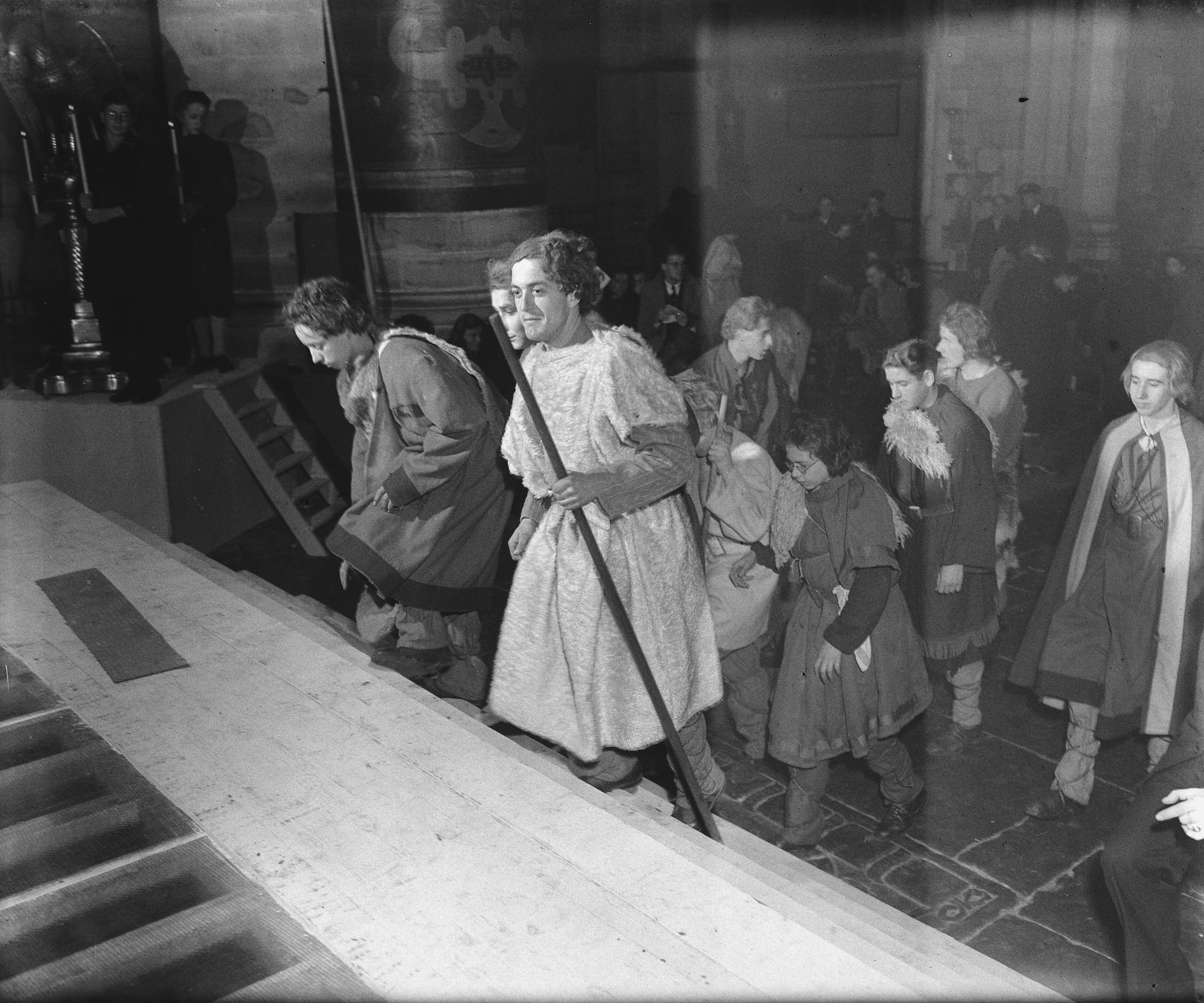 Fotocollectie Anefo — Kerstspel in de Grote of St. Bavokerk te Haarlem — Foto: Haren Noman, Theo van / Anefo. Licentie: Set B: Rechtenvrij / Publiek Domein. Bron: Nationaal Archief. http://hdl.handle.net/10648/a88fdce2-d0b4-102d-bcf8-003048976d84
