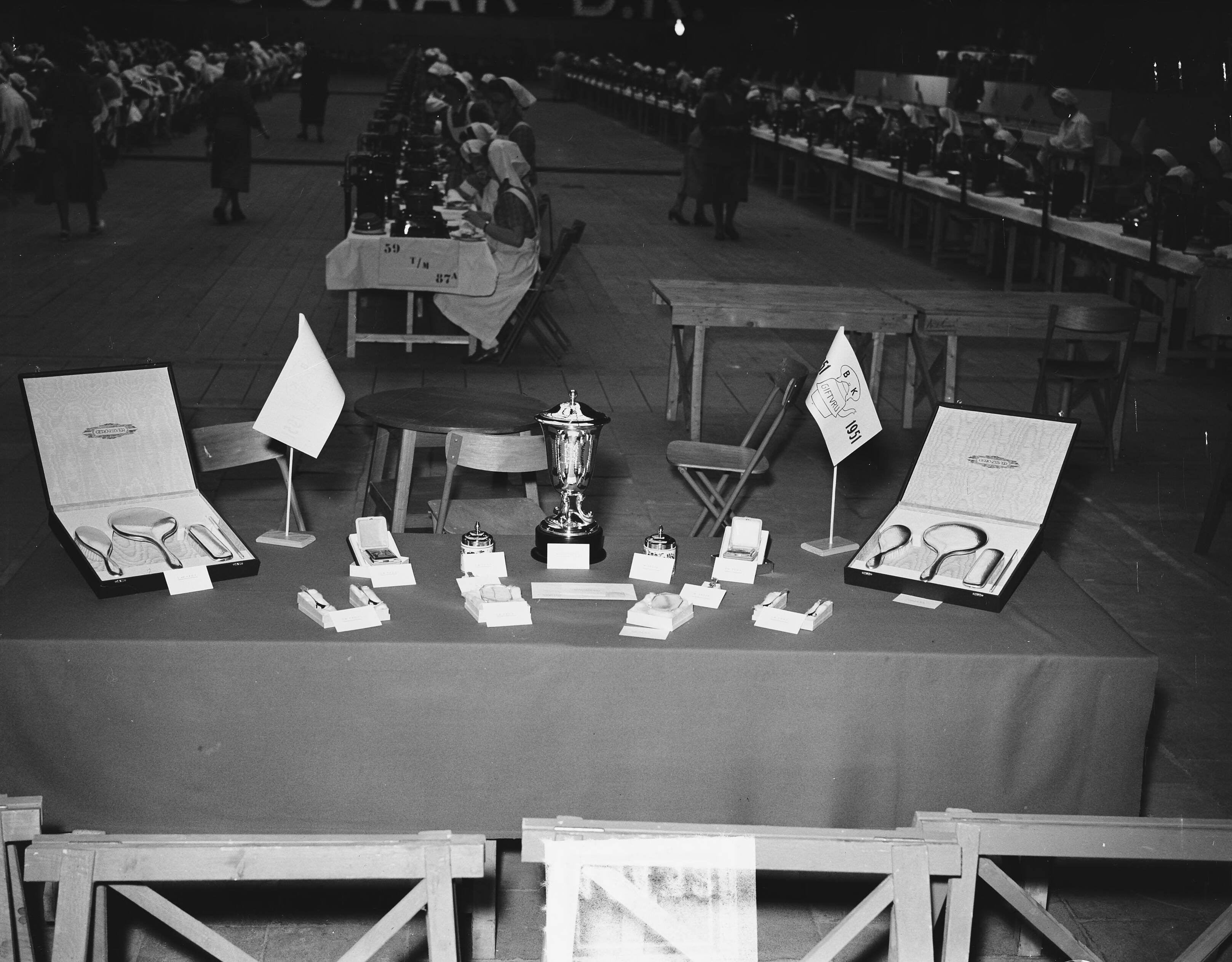 Nationale kookwedstrijd in Den Haag t.g.v. 100 jaar BK Kampen — Foto: Bilsen, Joop van / Anefo. — Licentie: Set B: Rechtenvrij / Publiek Domein. Bron: Nationaal Archief. http://hdl.handle.net/10648/a8ec477a-d0b4-102d-bcf8-003048976d84