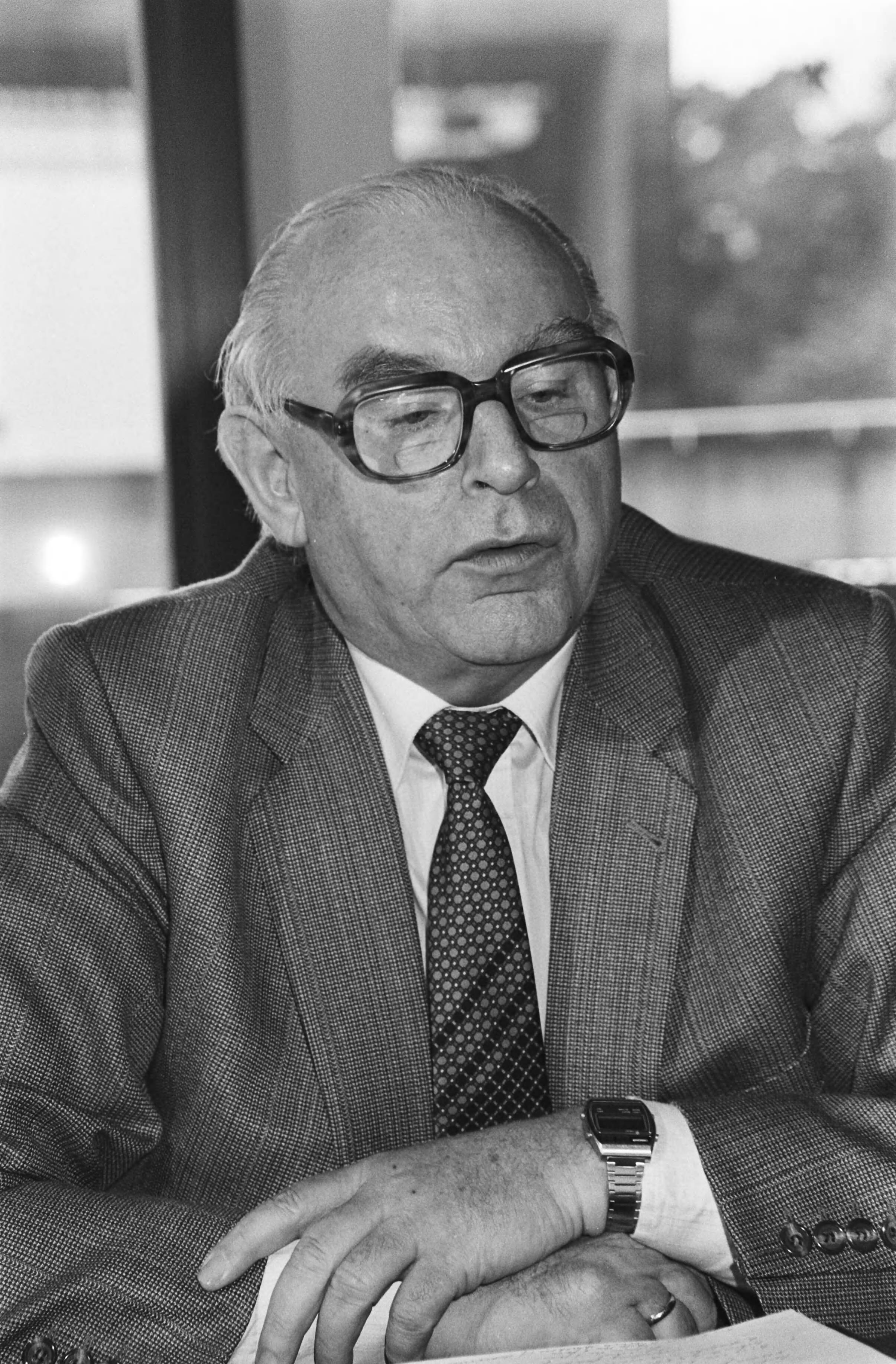 Algemene vergadering betaald voetbal te Zeist — De heer Witteveen, bestuurslid KNVB — Foto: Dijk, Hans van / Anefo. Licentie: Set B: Rechtenvrij / Publiek Domein. Bron: Nationaal Archief. http://hdl.handle.net/10648/ad08d21a-d0b4-102d-bcf8-003048976d84