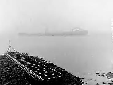 Fotocollectie Anefo — Zweedse ertstanker "Vittangi" bij Vlissingen aan de grond — Foto: Behrens, Herbert F. / Anefo. Licentie: Set B: Rechtenvrij / Publiek Domein. Bron: Nationaal Archief. http://hdl.handle.net/10648/a95871c0-d0b4-102d-bcf8-003048976d84