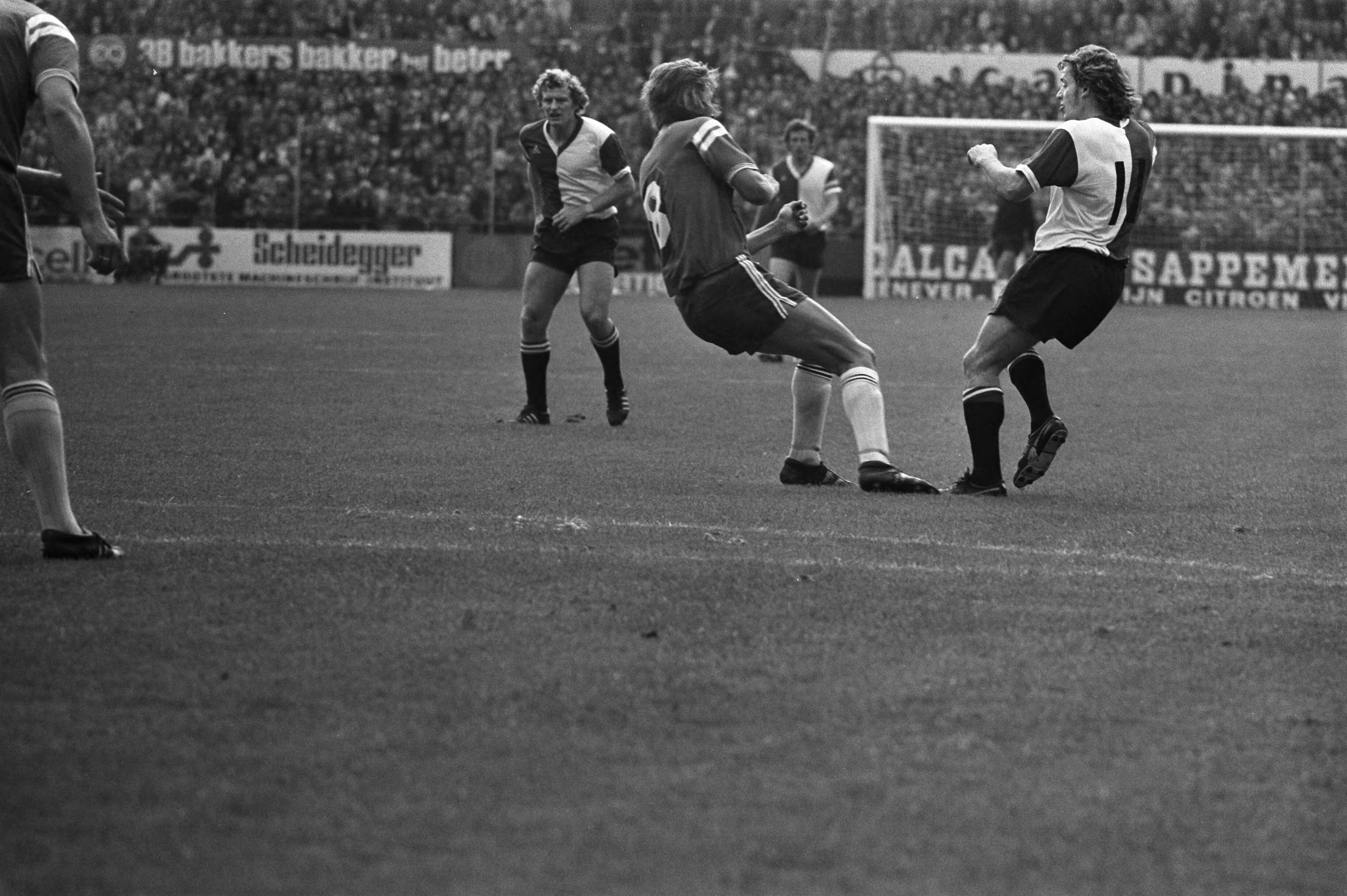 Fotocollectie Anefo — Groningen tegen Feyenoord 1-4 — Foto: Mieremet, Rob / Anefo. Licentie: Set B: Rechtenvrij / Publiek Domein. Bron: Nationaal Archief. http://hdl.handle.net/10648/abf3aa26-d0b4-102d-bcf8-003048976d84