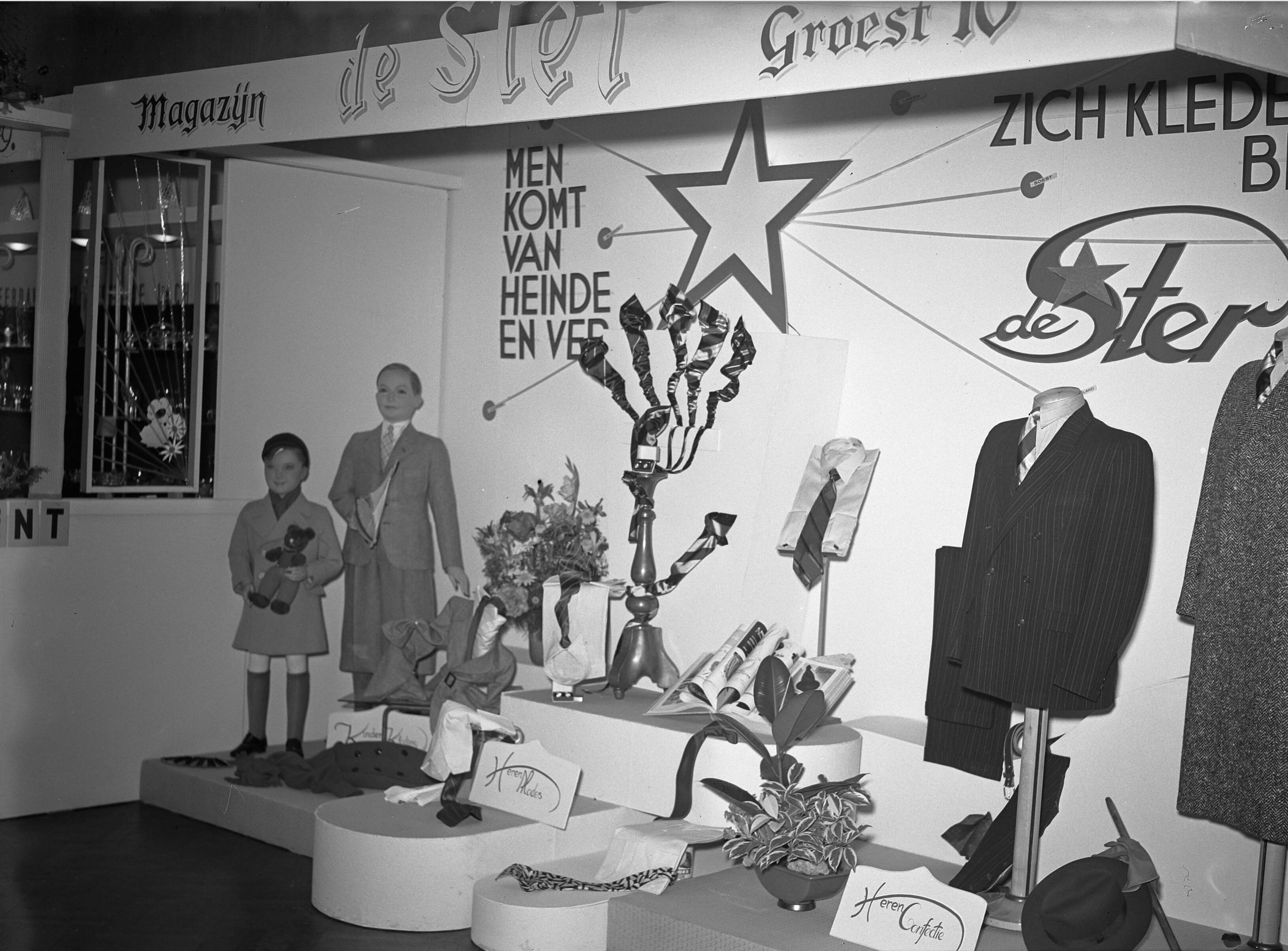 Fotocollectie Anefo — Tentoonstelling "Milenta" te Hilversum. Stand van magazijn "De Ster" (adres: Groest 10) — Foto: Oorschot, […] van / Anefo. Licentie: Set B: Rechtenvrij / Publiek Domein. Bron: Nationaal Archief. http://hdl.handle.net/10648/a8b7538a-d0b4-102d-bcf8-003048976d84