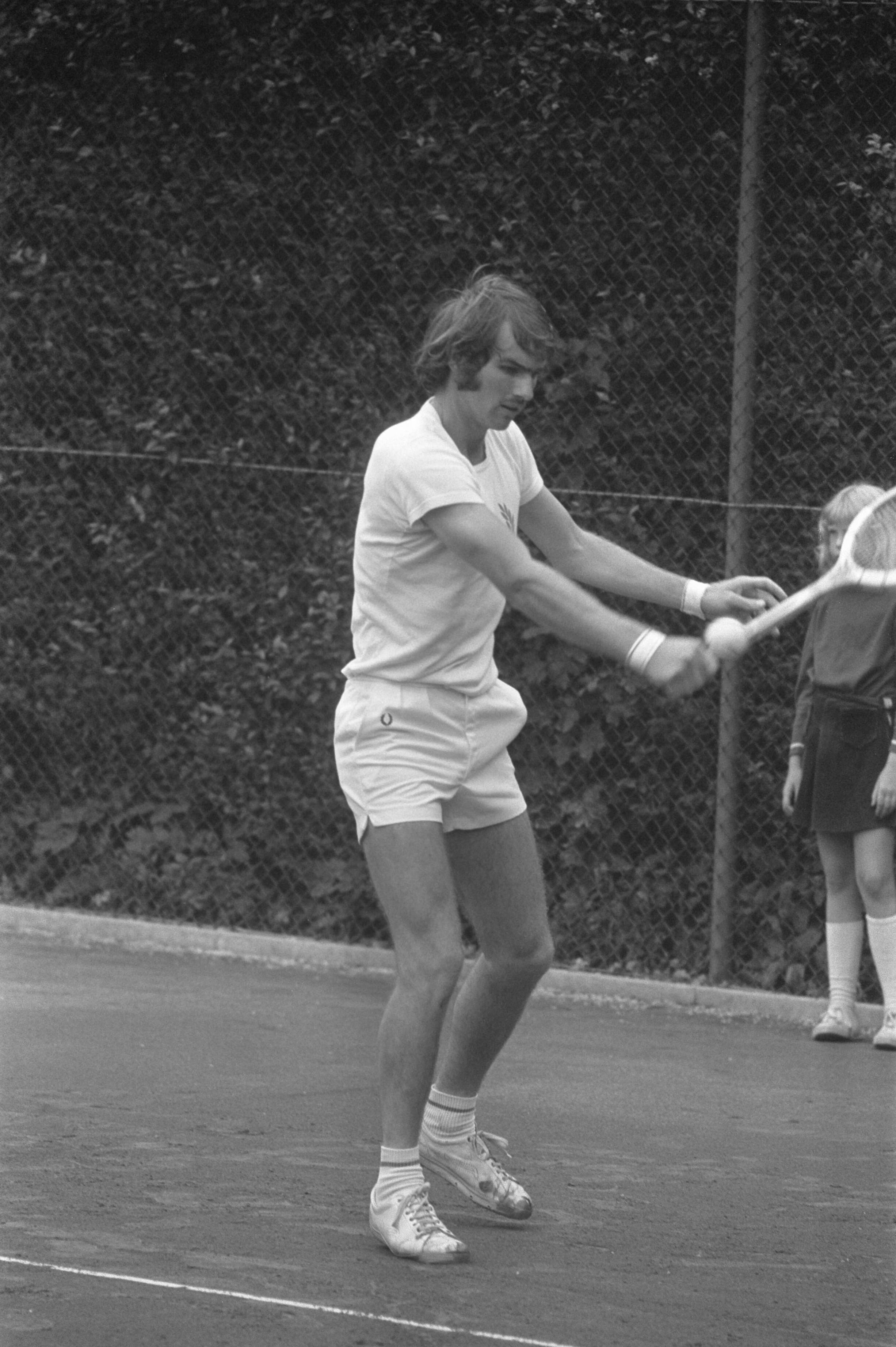 Fotocollectie Anefo — Internationale tenniskampioenschappen Melkhuisje te Hilversum — Foto: Peters, Hans / Anefo. Licentie: Set B: Rechtenvrij / Publiek Domein. Bron: Nationaal Archief. http://hdl.handle.net/10648/abf0a95c-d0b4-102d-bcf8-003048976d84