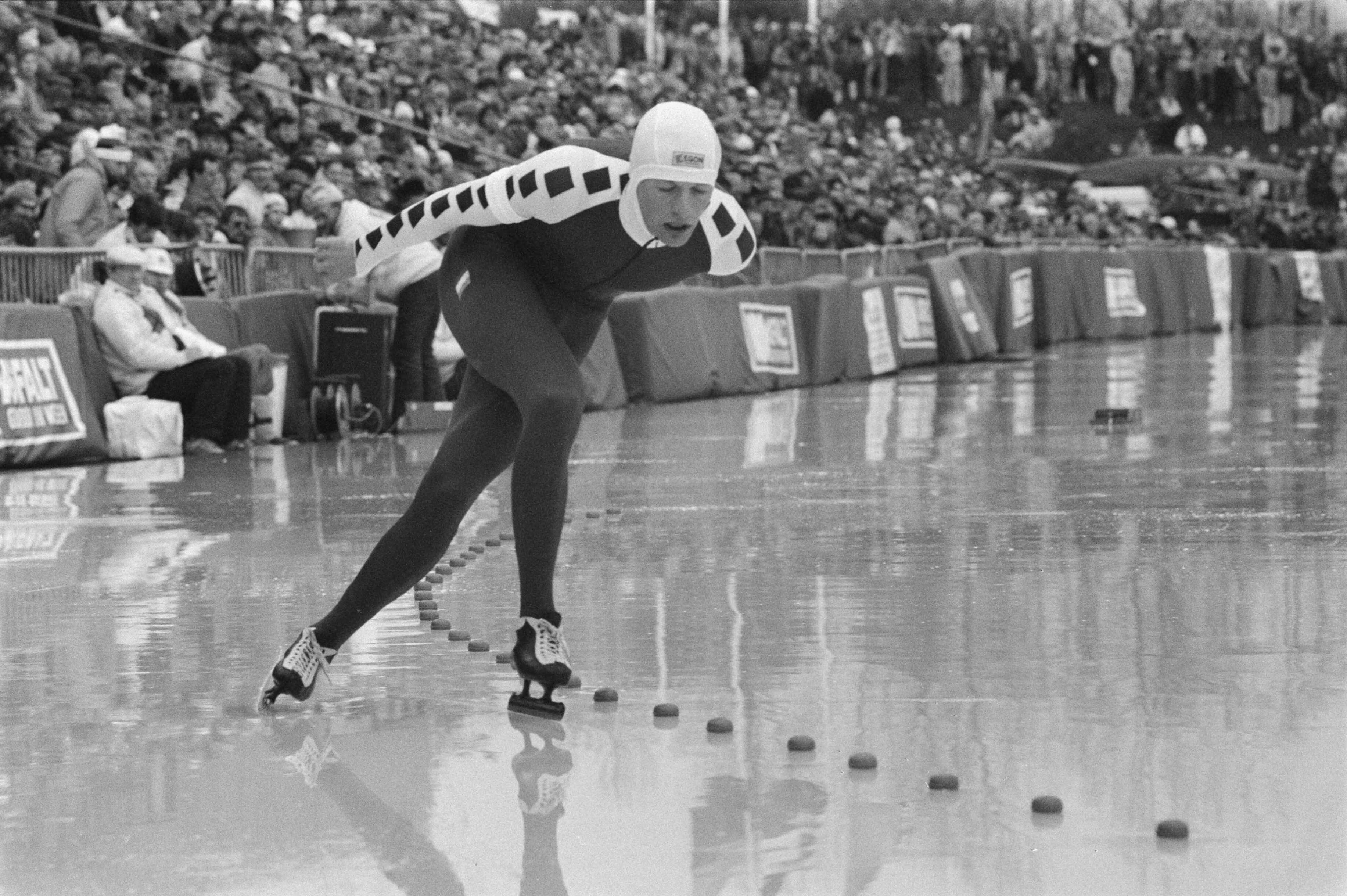 Fotocollectie Anefo — EK schaatsen heren in Den Haag ; Gerard Kemkers in actie — Foto: Croes, Rob C. / Anefo. Licentie: Set B: Rechtenvrij / Publiek Domein. Bron: Nationaal Archief. http://hdl.handle.net/10648/ad67dad0-d0b4-102d-bcf8-003048976d84