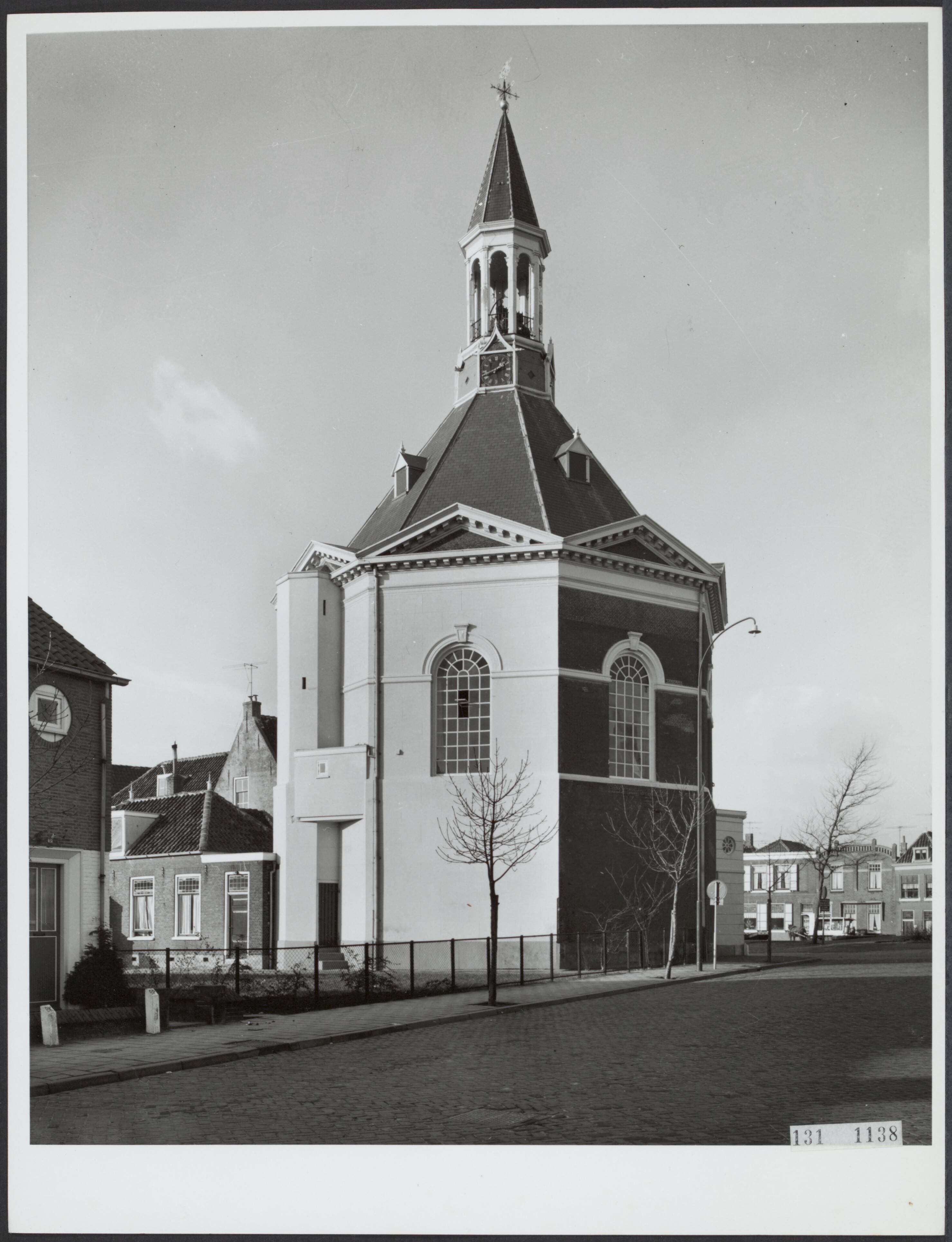 Fotocollectie Rijksvoorlichtingsdienst Eigen — Leidschendam. Ned. herv. kerk — Foto: Rijksdienst voor de Monumentenzorg. Licentie: Set B: Rechtenvrij / Publiek Domein. Bron: Nationaal Archief. http://hdl.handle.net/10648/af518d8c-d0b4-102d-bcf8-003048976d84