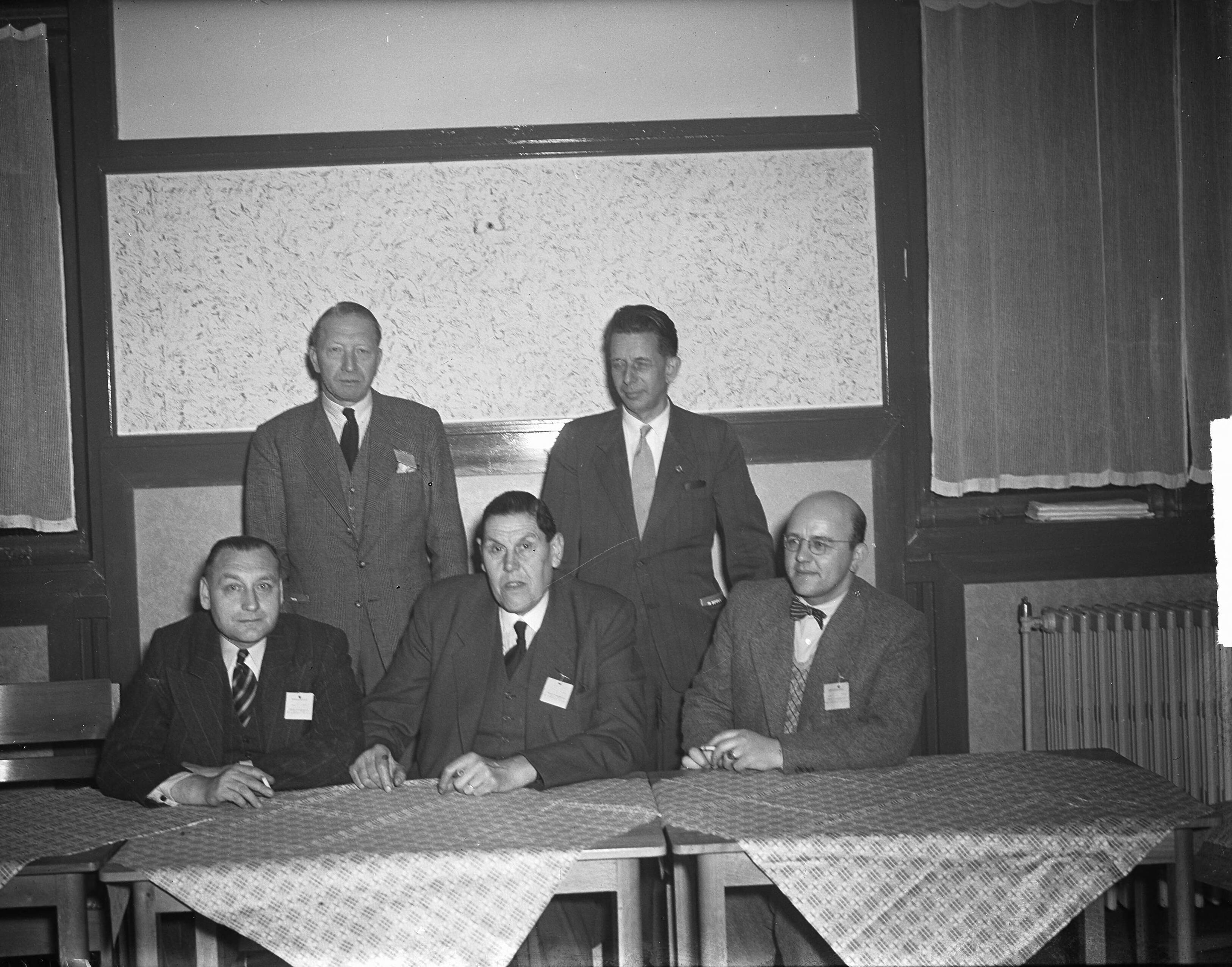Fotocollectie Anefo — Openingsrit RAC tegen West. Diner Zandvoort — Foto: Averink, […] / Anefo. Licentie: Set B: Rechtenvrij / Publiek Domein. Bron: Nationaal Archief. http://hdl.handle.net/10648/a8c142aa-d0b4-102d-bcf8-003048976d84