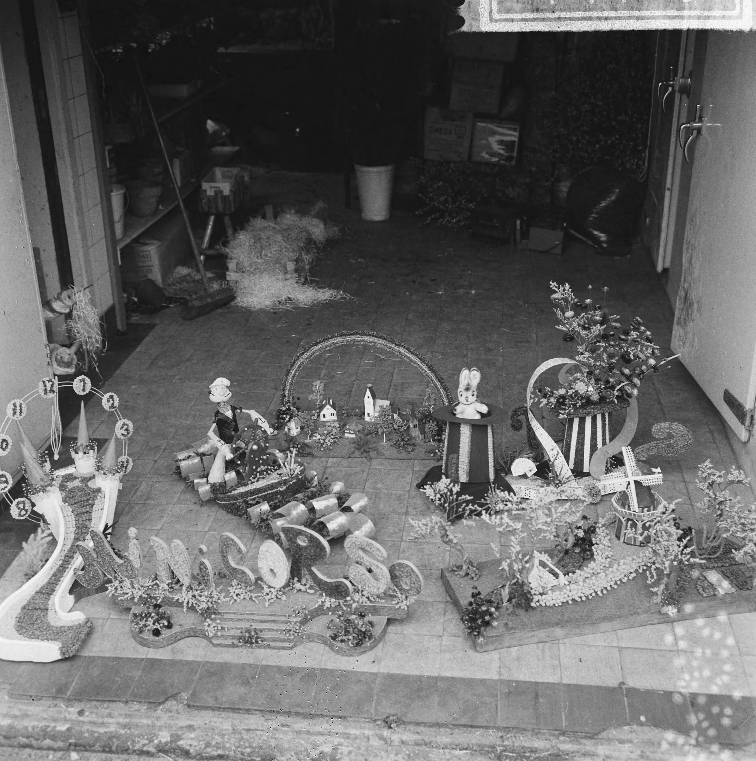 Fotocollectie Anefo — Minicorso van de heer Gooijer uit Aalsmeer op het Linnaeus — Foto: Nijs, Jac. de / Anefo. Licentie: Set B: Rechtenvrij / Publiek Domein. Bron: Nationaal Archief. http://hdl.handle.net/10648/aa955436-d0b4-102d-bcf8-003048976d84