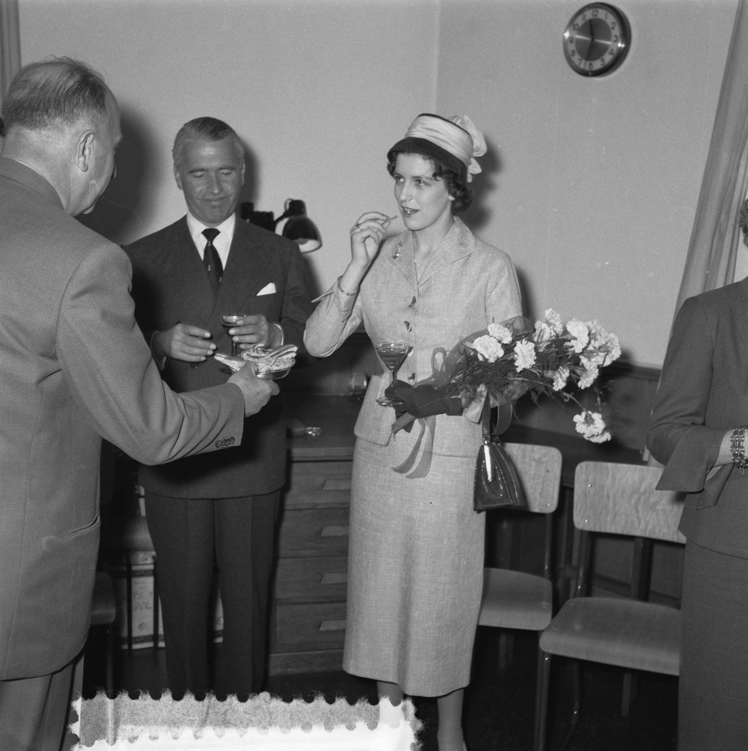 Fotocollectie Anefo — Tewaterlating "Mary North" bij NV Zaanlandse scheepsbouw maatschappij te Zaandam — Foto: Rossem, Wim van / Anefo. Licentie: Set B: Rechtenvrij / Publiek Domein. Bron: Nationaal Archief. http://hdl.handle.net/10648/a949a262-d0b4-102d-bcf8-003048976d84