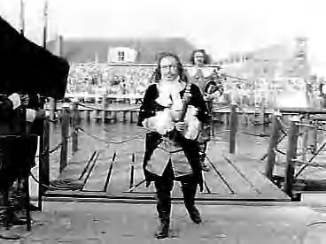 Fotocollectie Anefo — Aankomst van "Michiel Adriaensz. de Ruyter" in Vlissingen t.g.v. de De Ruyterherdenking — Foto: Rossem, Wim van / Anefo. Licentie: Set B: Rechtenvrij / Publiek Domein. Bron: Nationaal Archief. http://hdl.handle.net/10648/a963b350-d0b4-102d-bcf8-003048976d84