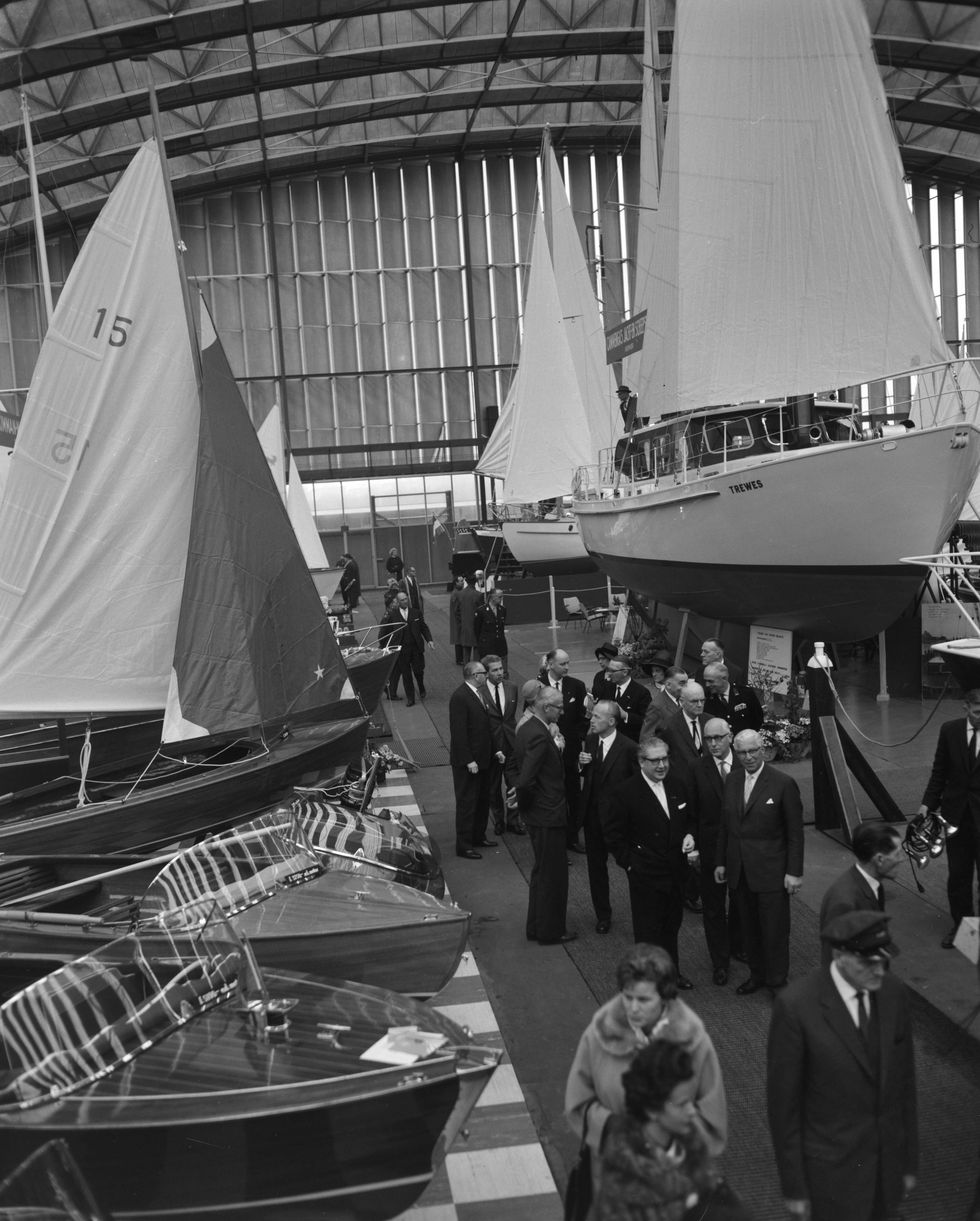 Fotocollectie Anefo — Hiswa Goed Kamp tentoonstelling in de RAI te Amsterdam — Foto: Bilsen, Joop van / Anefo. Licentie: Set B: Rechtenvrij / Publiek Domein. Bron: Nationaal Archief. http://hdl.handle.net/10648/aa32d6bc-d0b4-102d-bcf8-003048976d84