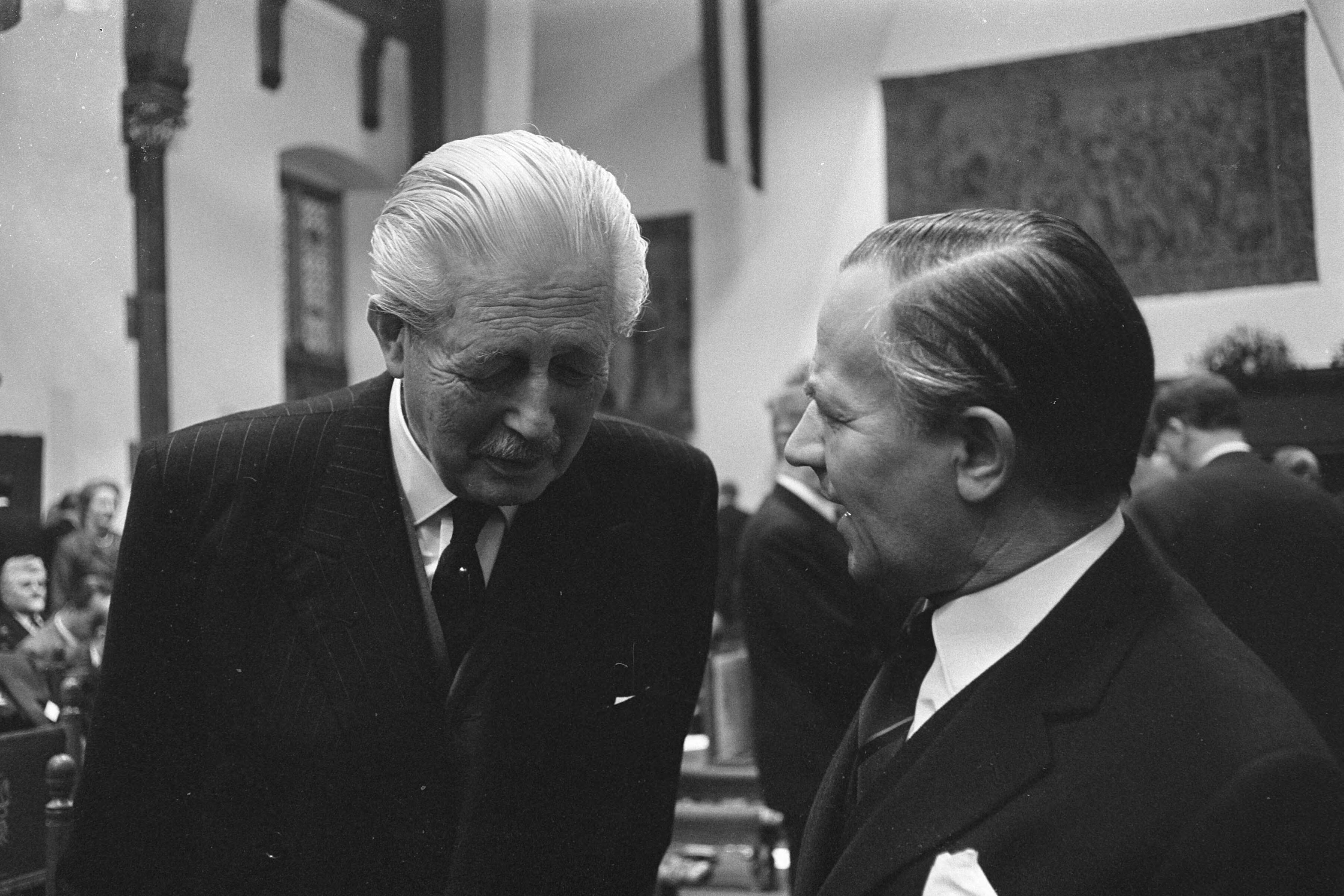 Fotocollectie Anefo — Congres Europese Beweging in Den Haag — Foto: Koch, Eric / Anefo. Licentie: Set B: Rechtenvrij / Publiek Domein. Bron: Nationaal Archief. http://hdl.handle.net/10648/ab53fb2a-d0b4-102d-bcf8-003048976d84