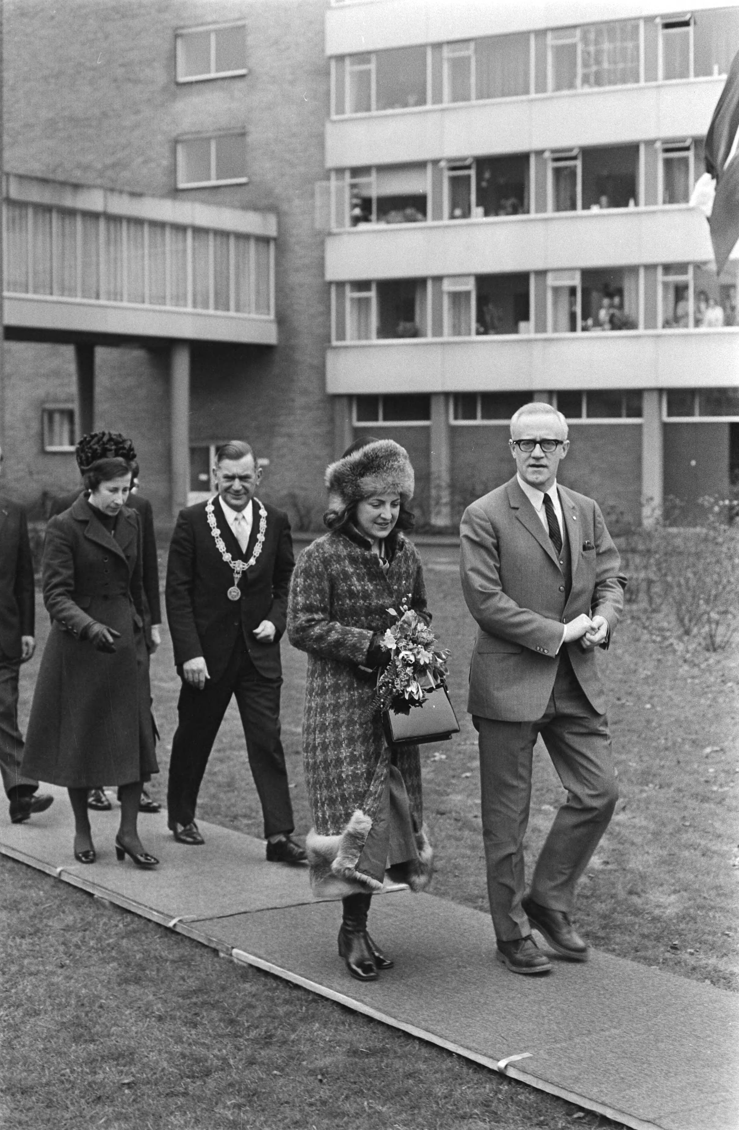 Fotocollectie Anefo — Prinses Margriet opent revalidatiecentrum "Brabantpark" Mytylschool in Breda — Foto: Evers, Joost / Anefo. Licentie: Set B: Rechtenvrij / Publiek Domein. Bron: Nationaal Archief. http://hdl.handle.net/10648/abb120f2-d0b4-102d-bcf8-003048976d84