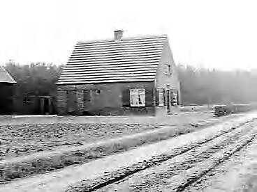 Fotocollectie Nederlandse Heidemaatschappij — Jachtopzienerswonding landgoed De Pannenhoef bij Rijsberger — Foto: Goelst, K.L.F. / Heidemij. Licentie: Set B: Rechtenvrij / Publiek Domein. Bron: Nationaal Archief. http://hdl.handle.net/10648/ae753788-d0b4-102d-bcf8-003048976d84