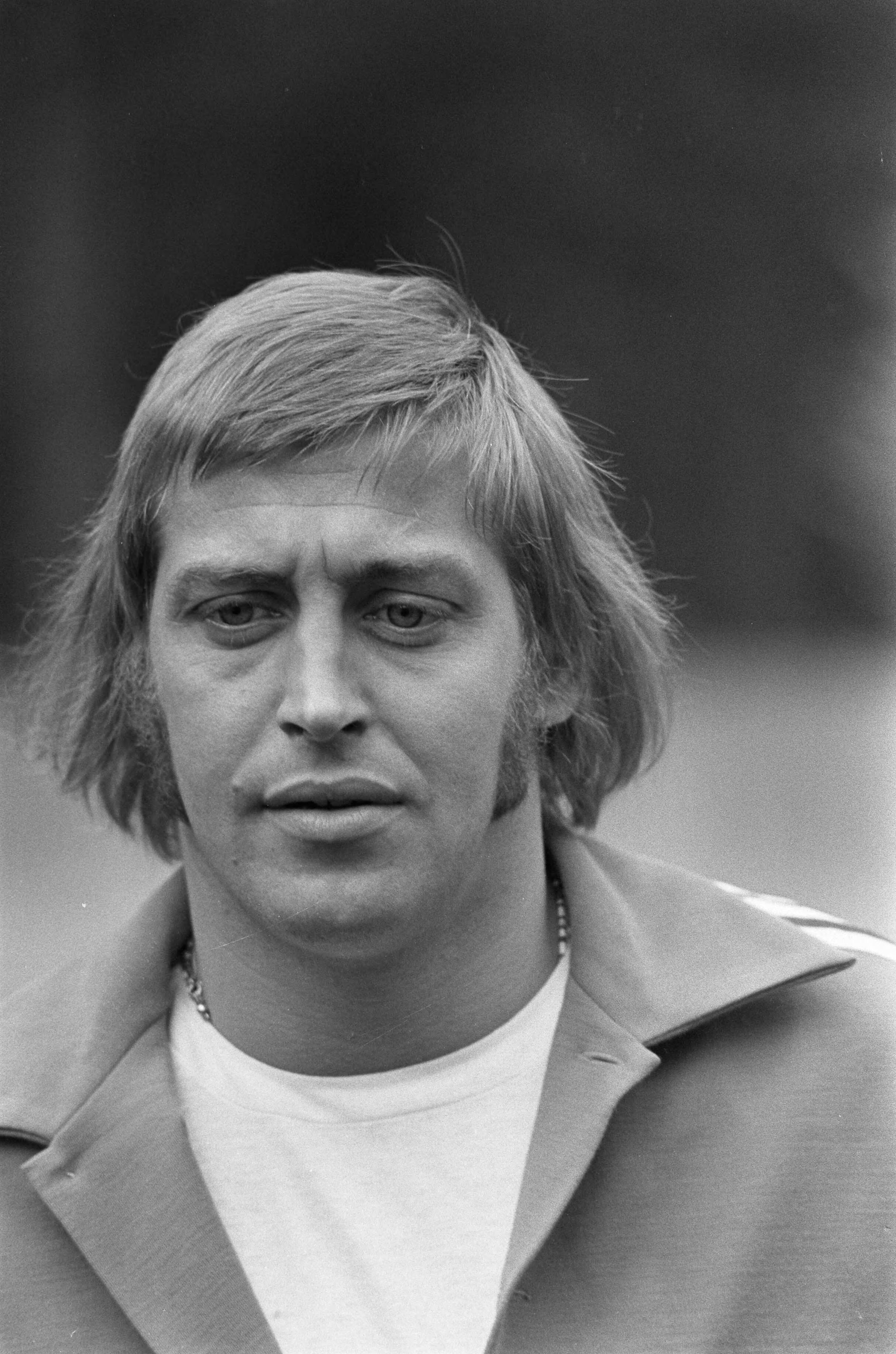 Fotocollectie Anefo — Kernploeg Nederlands elftal bijeen in Zeist in KNVB sportcentrum; Piet Schrijvers — Foto: Mieremet, Rob / Anefo. Licentie: Set B: Rechtenvrij / Publiek Domein. Bron: Nationaal Archief. http://hdl.handle.net/10648/ac4ba410-d0b4-102d-bcf8-003048976d84