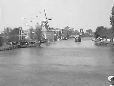Fotocollectie Rijksvoorlichtingsdienst Eigen — Stellingkorenmolen De Eendracht te Alphen a/d/ Rijn. — Foto: Schuurman, Ralph L. / RVD. Licentie: Set B: Rechtenvrij / Publiek Domein. Bron: Nationaal Archief. http://hdl.handle.net/10648/af6fe8c2-d0b4-102d-bcf8-003048976d84