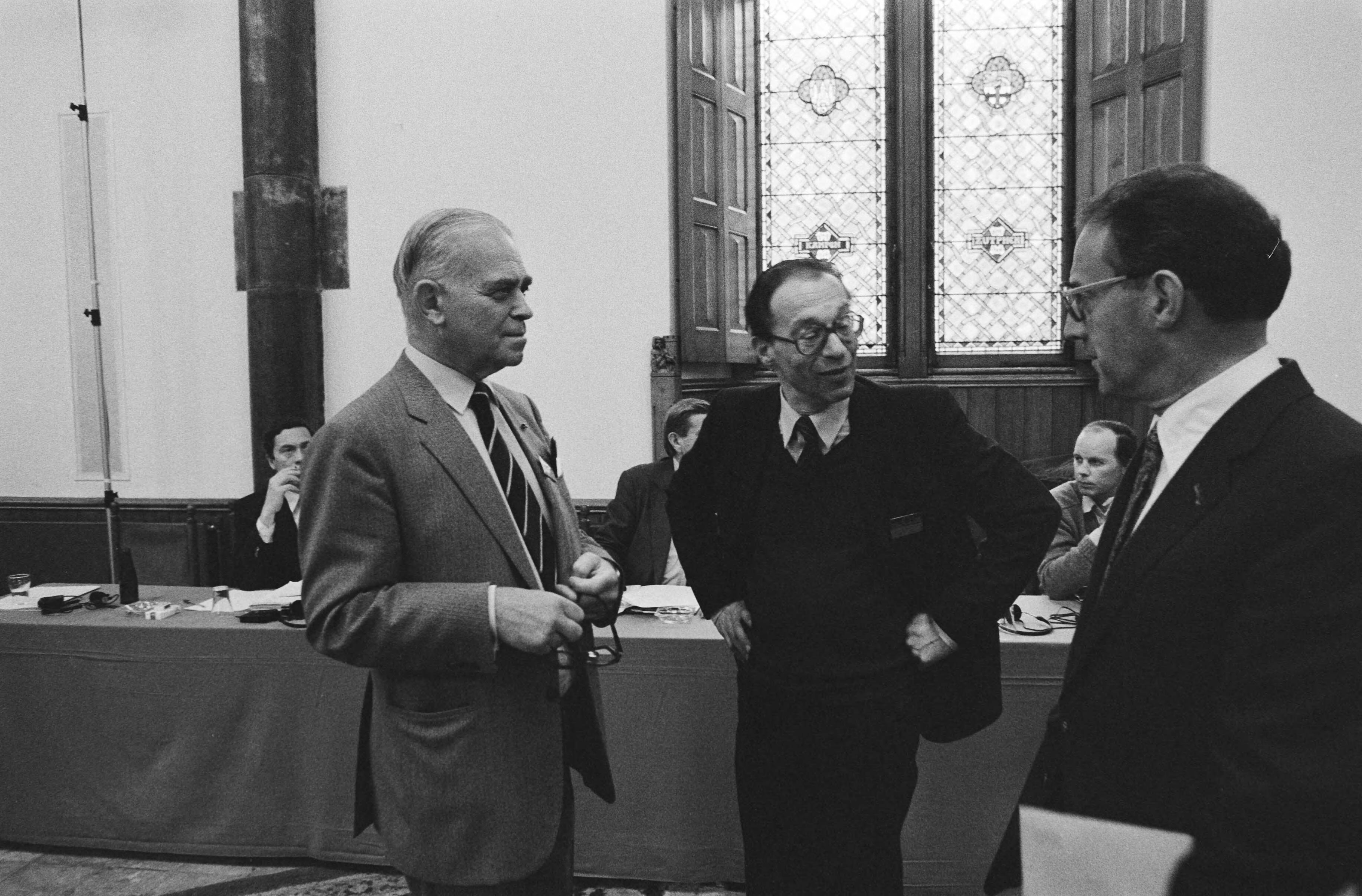 Fotocollectie Anefo — Raad van Europa hield in Den Haag 6e openbare hoorzitting met als onderwerp "Innovatie, mededinging en politieke besluitvorming" — Foto: Dijk, Hans van / Anefo. Licentie: Set B: Rechtenvrij / Publiek Domein. Bron: Nationaal Archief. http://hdl.handle.net/10648/acf7e158-d0b4-102d-bcf8-003048976d84