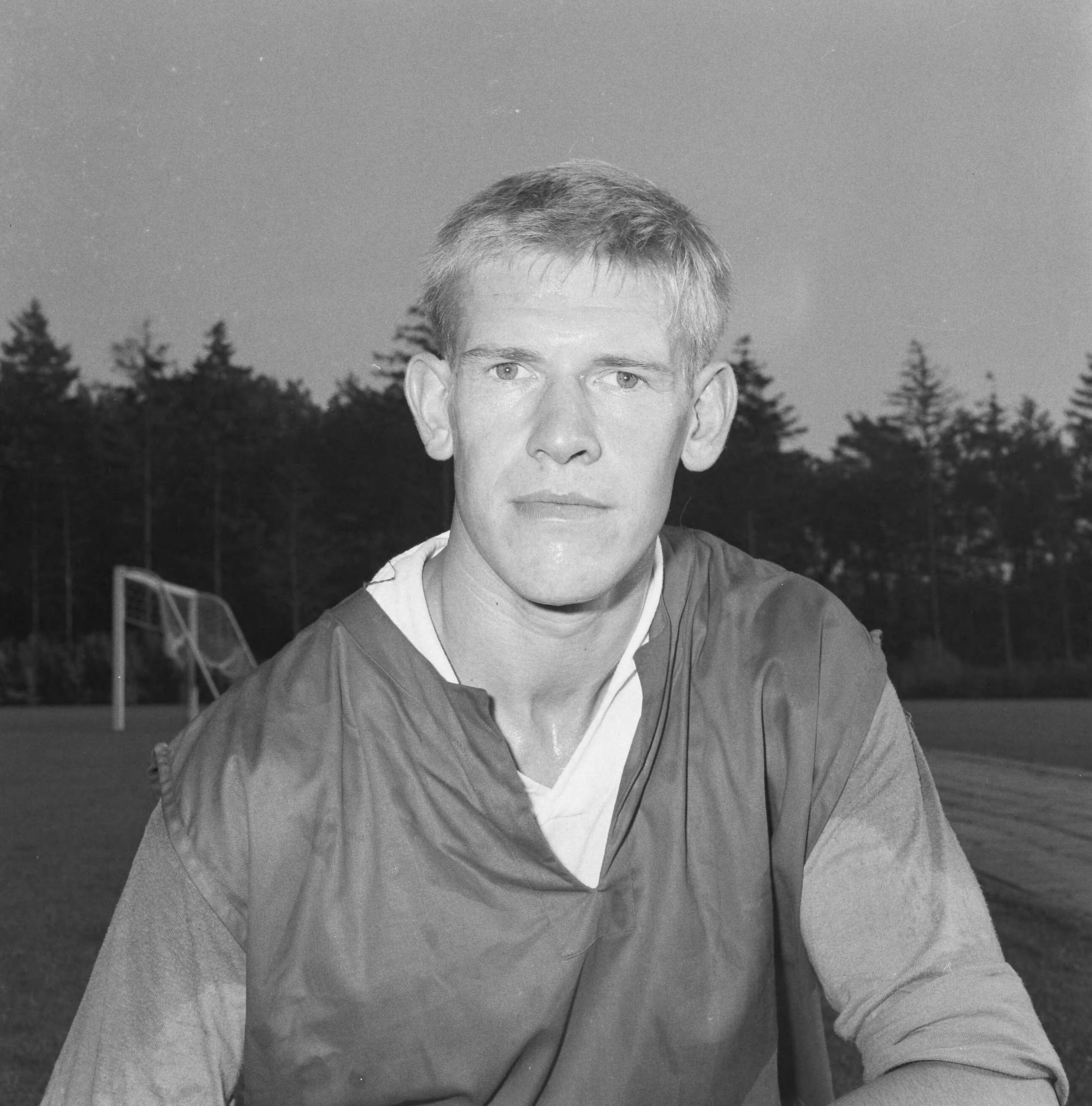 Fotocollectie Anefo — Peter Kemper (PSV) — Foto: Kroon, Ron / Anefo. Licentie: Set B: Rechtenvrij / Publiek Domein. Bron: Nationaal Archief. http://hdl.handle.net/10648/ad79a436-d0b4-102d-bcf8-003048976d84
