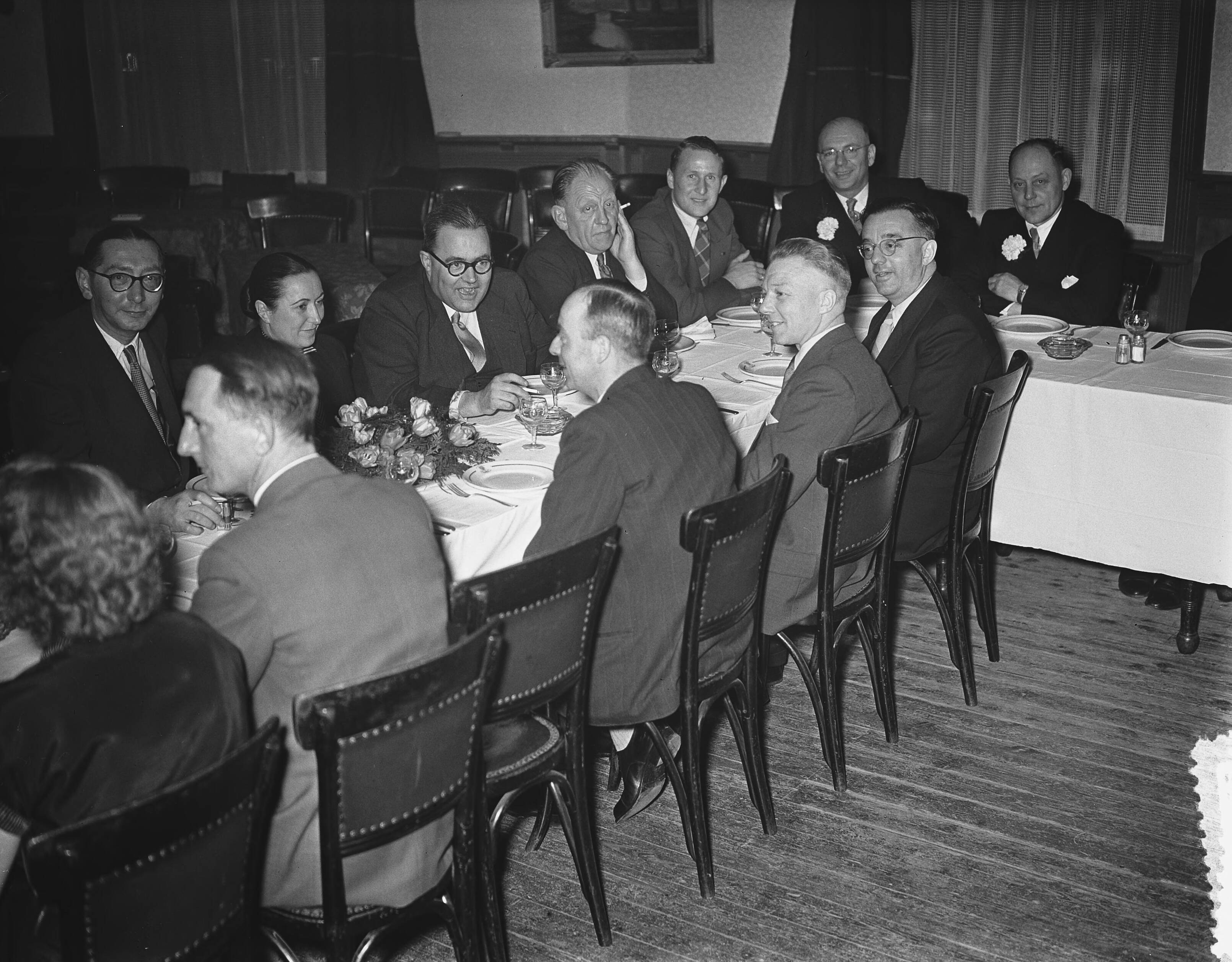 50-jarig jubileum van voetbalvereniging ZFC — Foto: Bilsen, Joop van / Anefo. — Licentie: Set B: Rechtenvrij / Publiek Domein. Bron: Nationaal Archief. http://hdl.handle.net/10648/a91f8928-d0b4-102d-bcf8-003048976d84