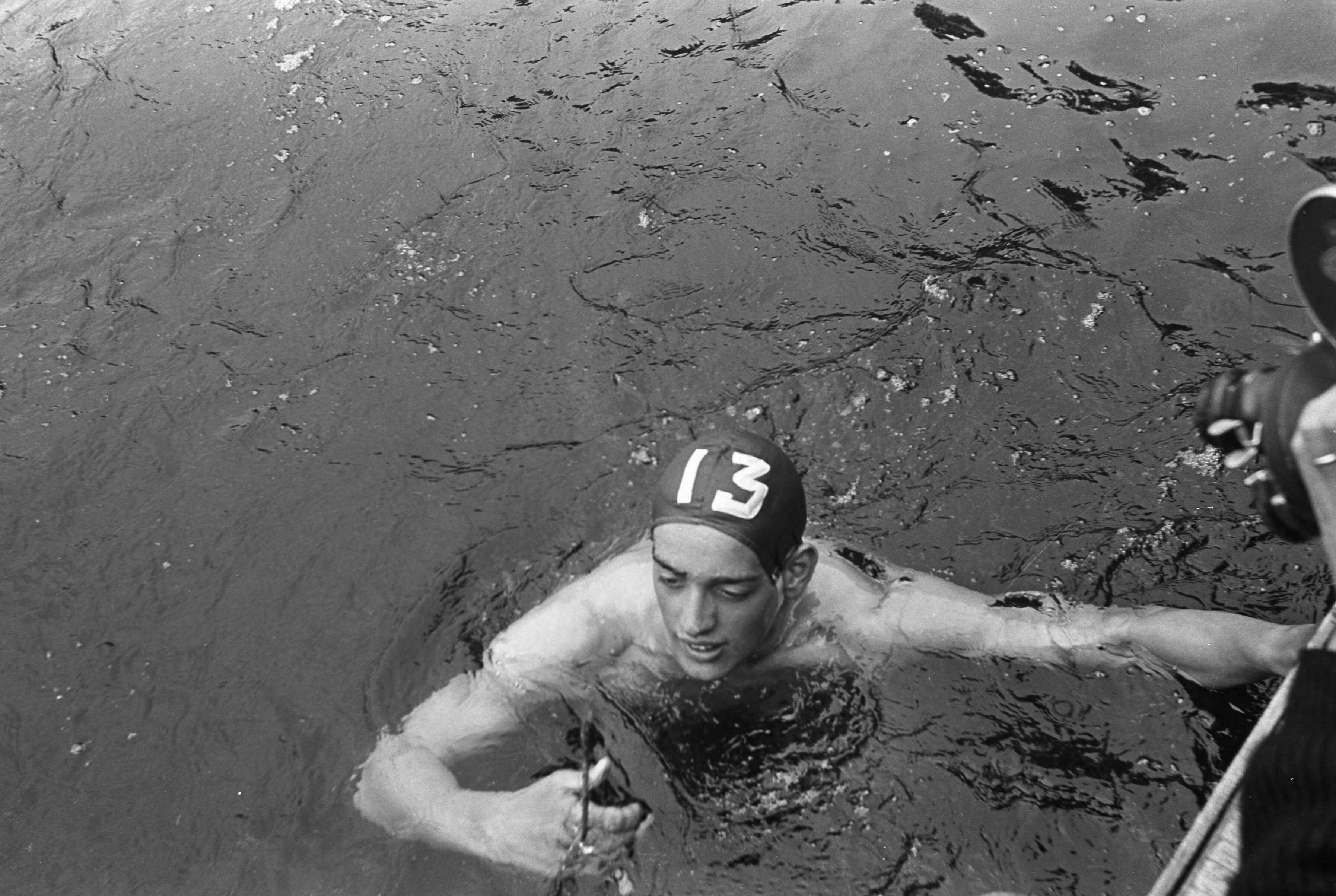 Fotocollectie Anefo — Twee kilometer zwemwedstrijd Loosdrechtseplassen bij Kortenhoef, winnaar bij de vrije slag heren, Johan Schans (De Vechtstreek) — Foto: Evers, Joost / Anefo. Licentie: Set B: Rechtenvrij / Publiek Domein. Bron: Nationaal Archief. http://hdl.handle.net/10648/aaacd8a4-d0b4-102d-bcf8-003048976d84