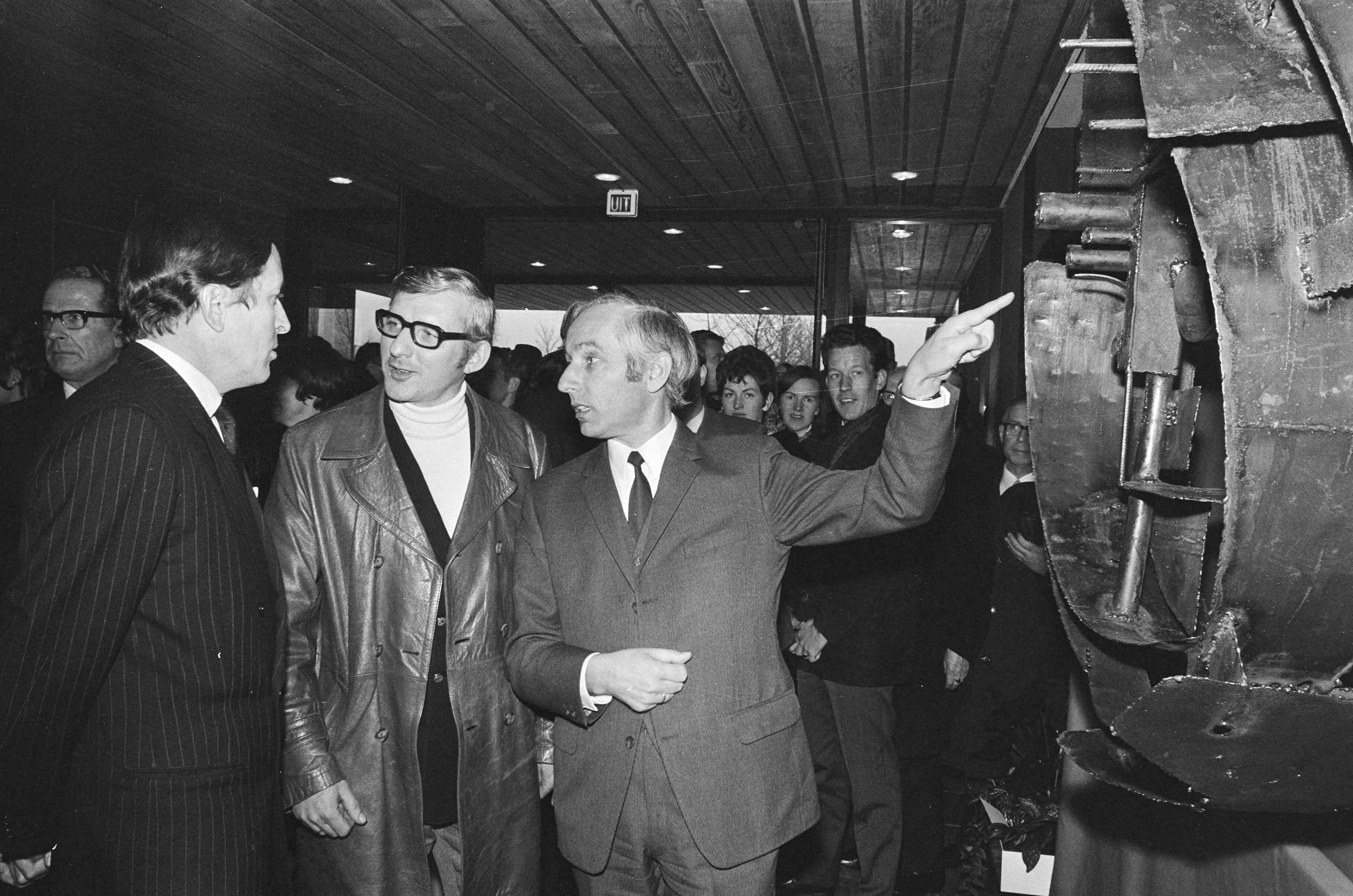 Fotocollectie Anefo — Prins Claus opent CNV-gebouw, Utrecht — Foto: Mieremet, Rob / Anefo. Licentie: Set B: Rechtenvrij / Publiek Domein. Bron: Nationaal Archief. http://hdl.handle.net/10648/abb0389a-d0b4-102d-bcf8-003048976d84