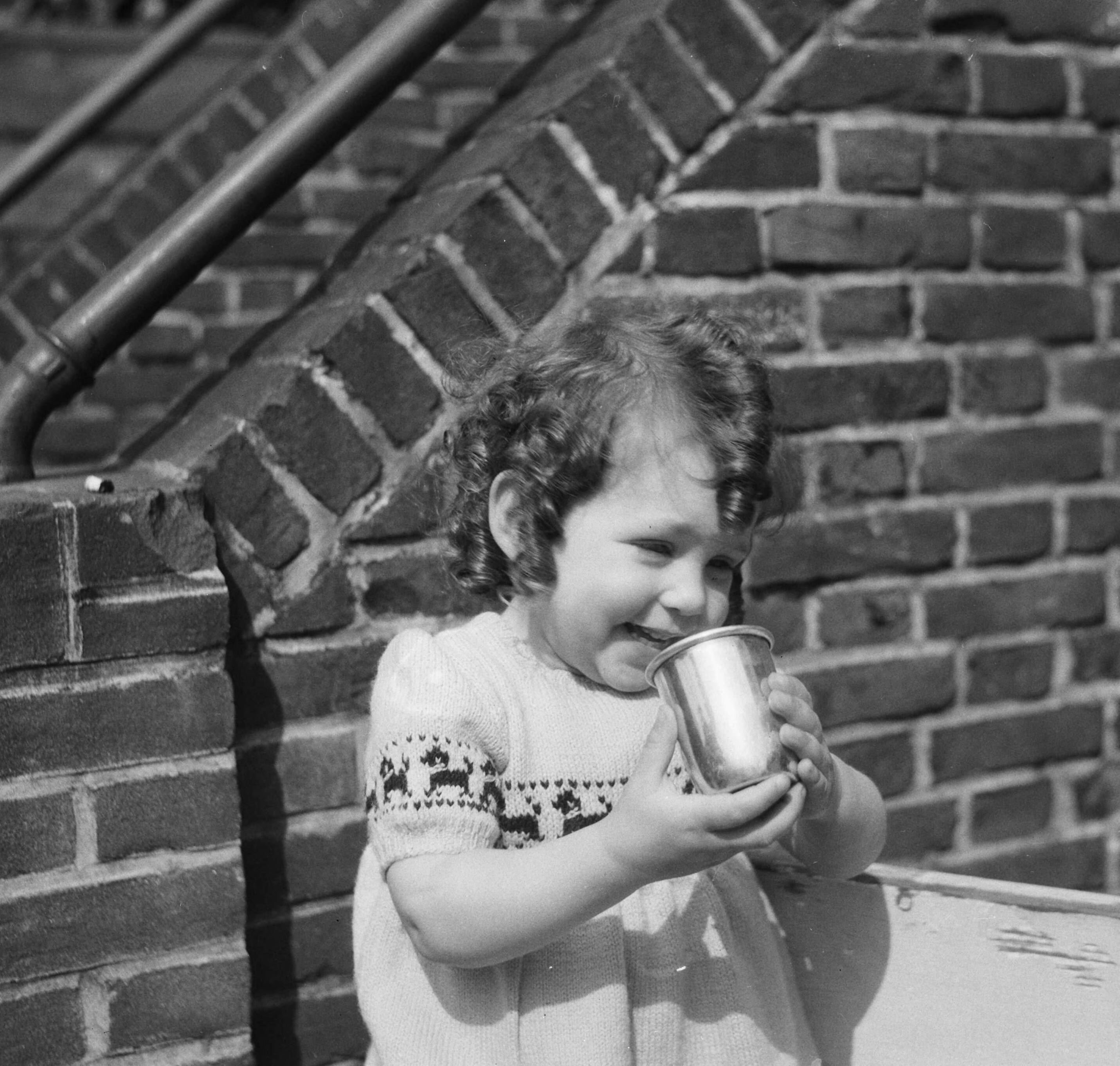 Fotocollectie Anefo — Kindje Werner (Zeist) — Foto: Merk, Ben / Anefo. Licentie: Set B: Rechtenvrij / Publiek Domein. Bron: Nationaal Archief. http://hdl.handle.net/10648/a8c6c388-d0b4-102d-bcf8-003048976d84