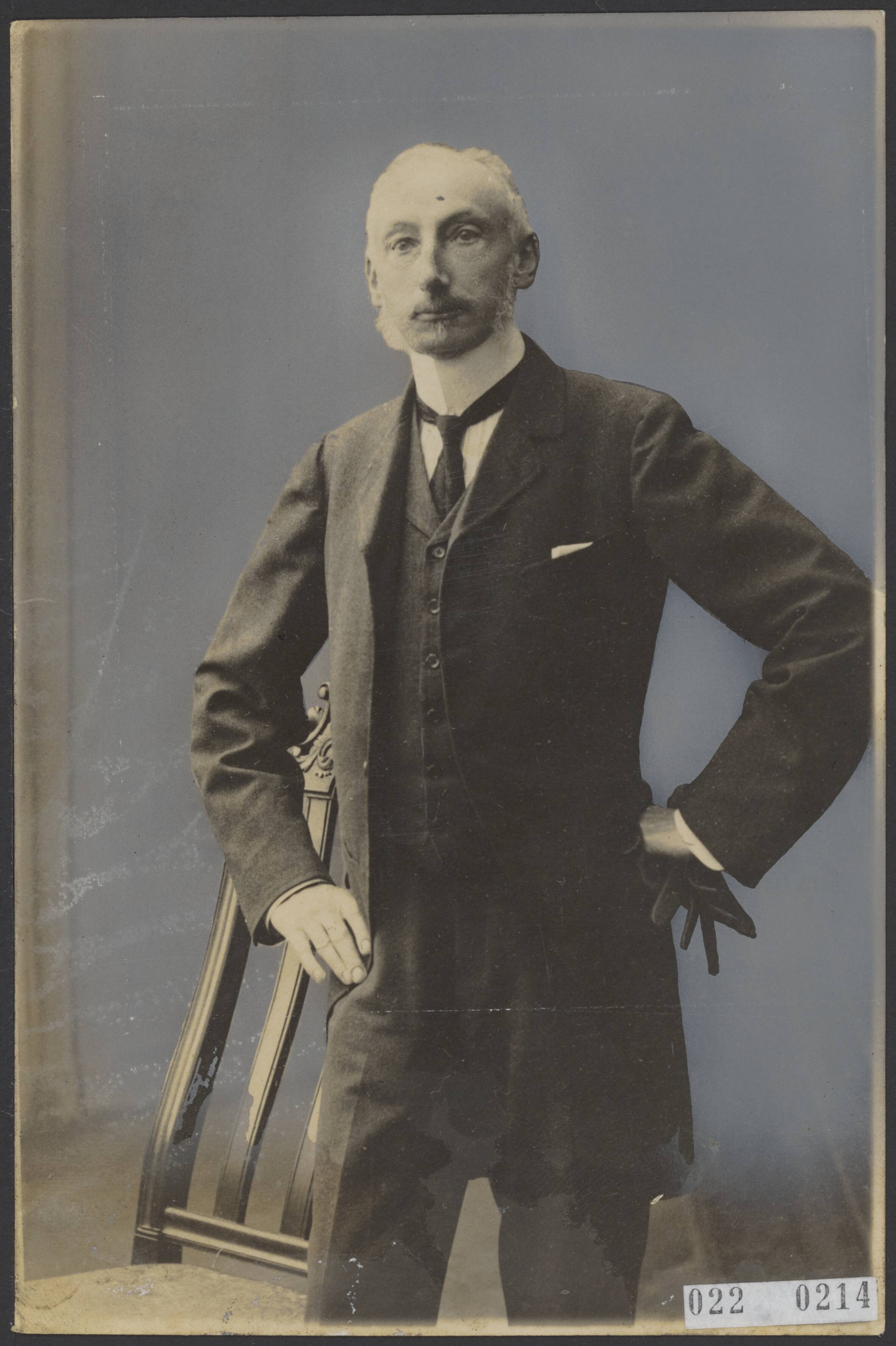 Fotocollectie Elsevier Binnenland — 40-jarig jubileum van de burgemeester van Amstenrade, A.J.O.E.M. graaf de Marchant et d'Ansembourg — Foto: Onbekend / Publiek Domein of Rechtenvrij. Licentie: Set B: Rechtenvrij / Publiek Domein. Bron: Nationaal Archief. http://hdl.handle.net/10648/add16dec-d0b4-102d-bcf8-003048976d84