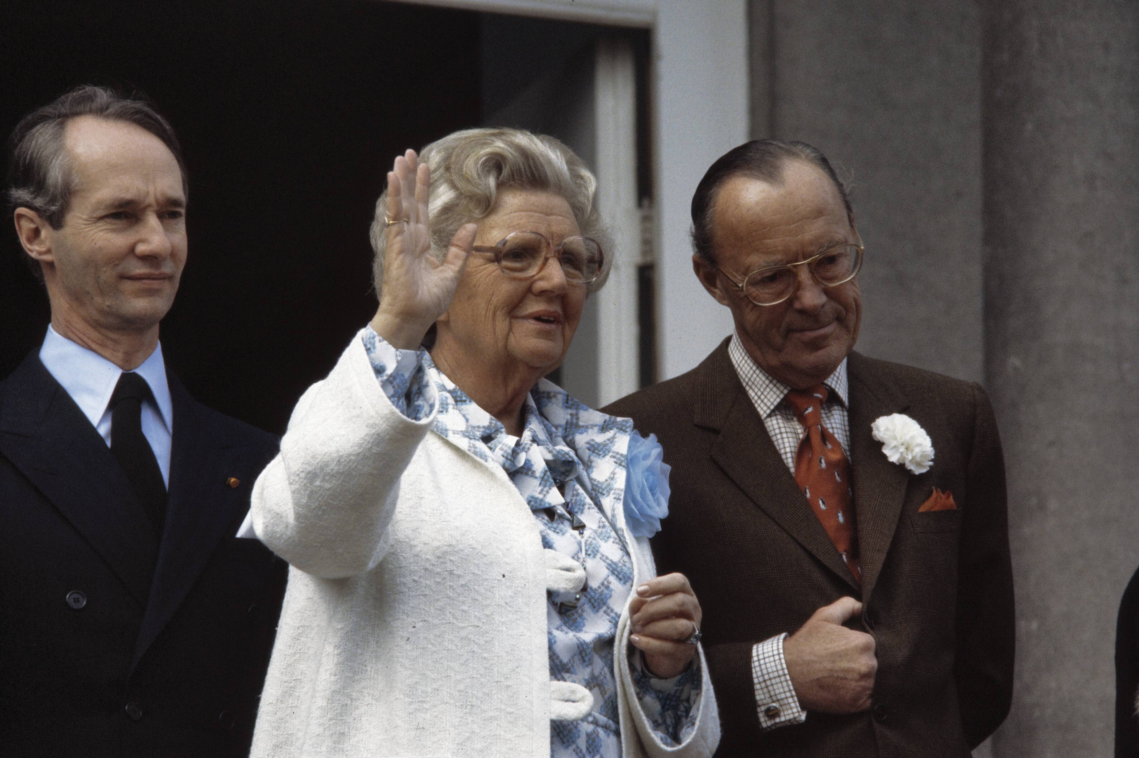 Koninginnedag 1978 — Koningin Juliana en prins Bernhard — Foto: Suyk, Koen / Anefo. Licentie: Set B: Rechtenvrij / Publiek Domein. Bron: Nationaal Archief. http://hdl.handle.net/10648/ad9479d2-d0b4-102d-bcf8-003048976d84