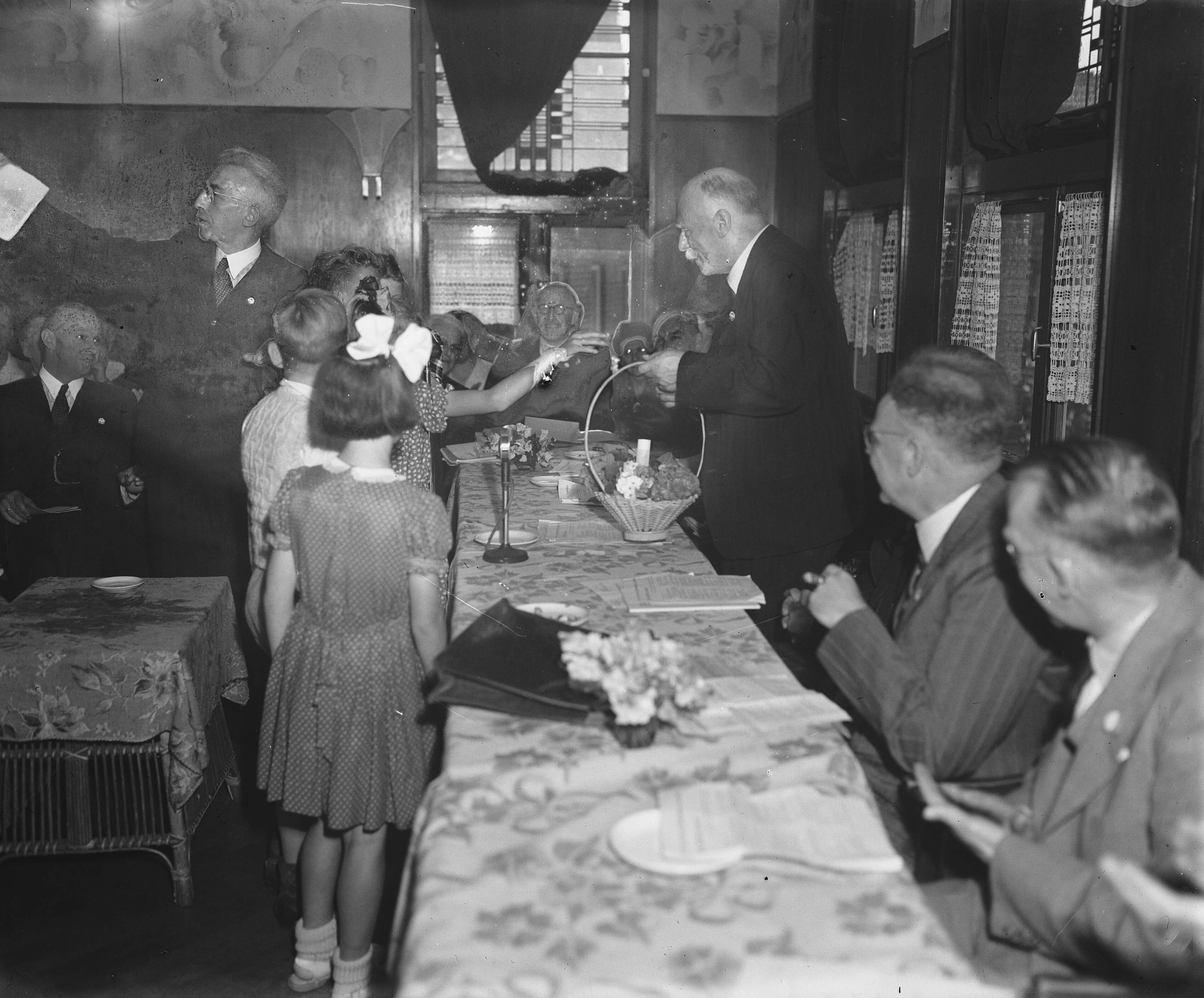 Fotocollectie Anefo — Vereniging Kinderherstellingsoorden Voorburg — Foto: Merk, Ben / Anefo. Licentie: Set B: Rechtenvrij / Publiek Domein. Bron: Nationaal Archief. http://hdl.handle.net/10648/a8b72c52-d0b4-102d-bcf8-003048976d84