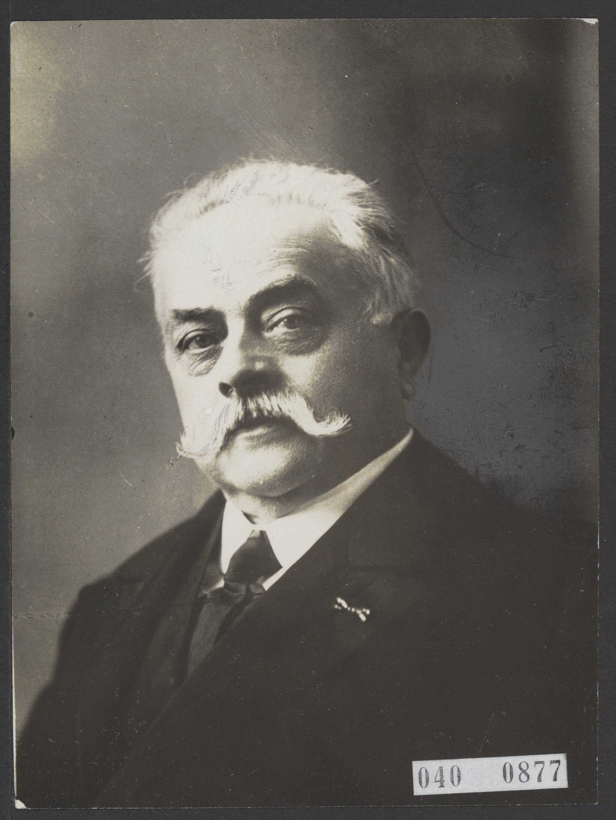 Fotocollectie Elsevier Binnenland — Carl Johann Cleuver, musicus en componist te Middelburg — Foto: Fotopersbureau "Holland". Licentie: Set B: Rechtenvrij / Publiek Domein. Bron: Nationaal Archief. http://hdl.handle.net/10648/adf4a668-d0b4-102d-bcf8-003048976d84
