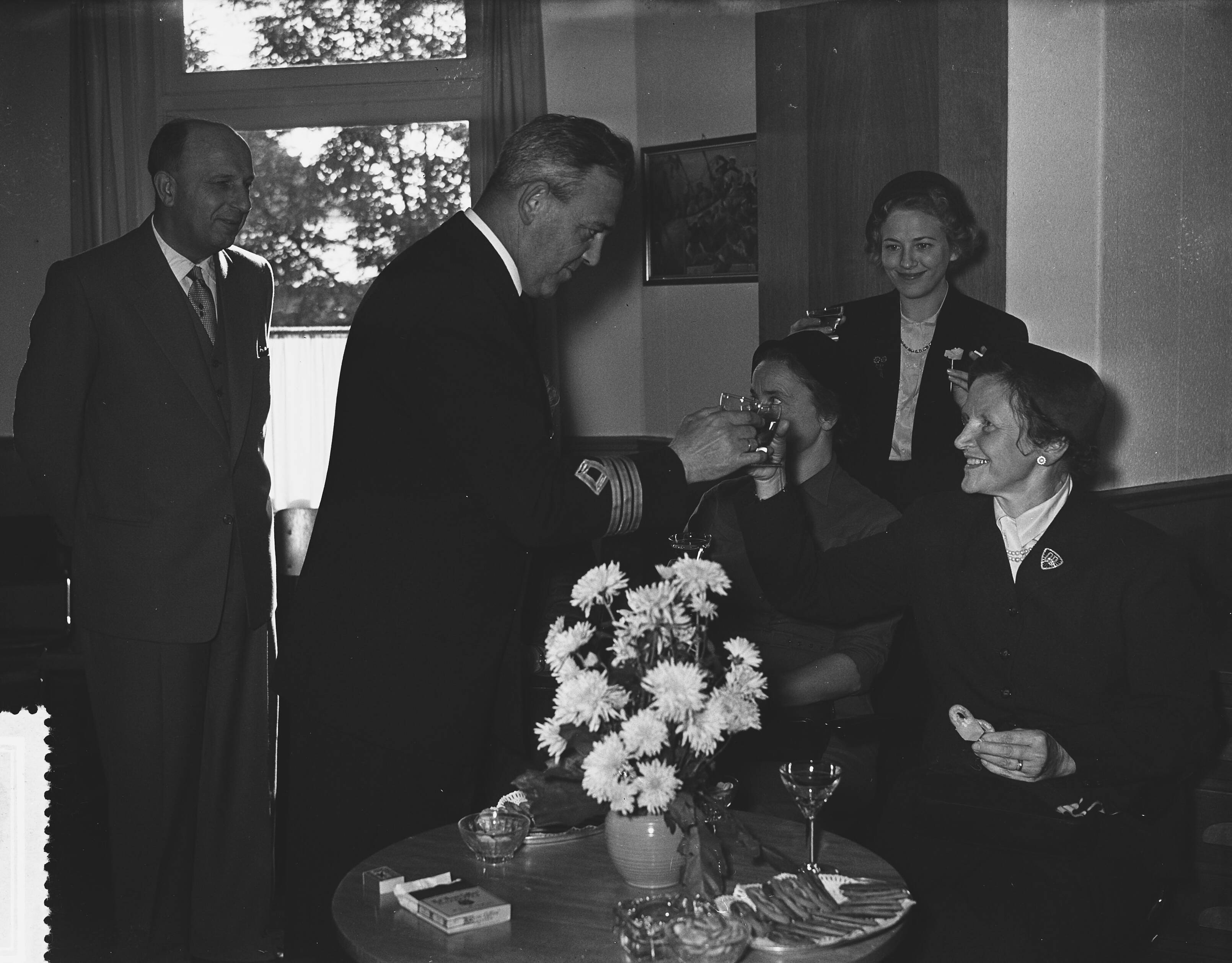 Fotocollectie Anefo — Tewaterlating m.s. "Etly Danielsen" bij de Czaar Peterwerf van de ZSM aan het Kalf te Zaandam — Foto: Bilsen, Joop van / Anefo. Licentie: Set B: Rechtenvrij / Publiek Domein. Bron: Nationaal Archief. http://hdl.handle.net/10648/a93d954e-d0b4-102d-bcf8-003048976d84