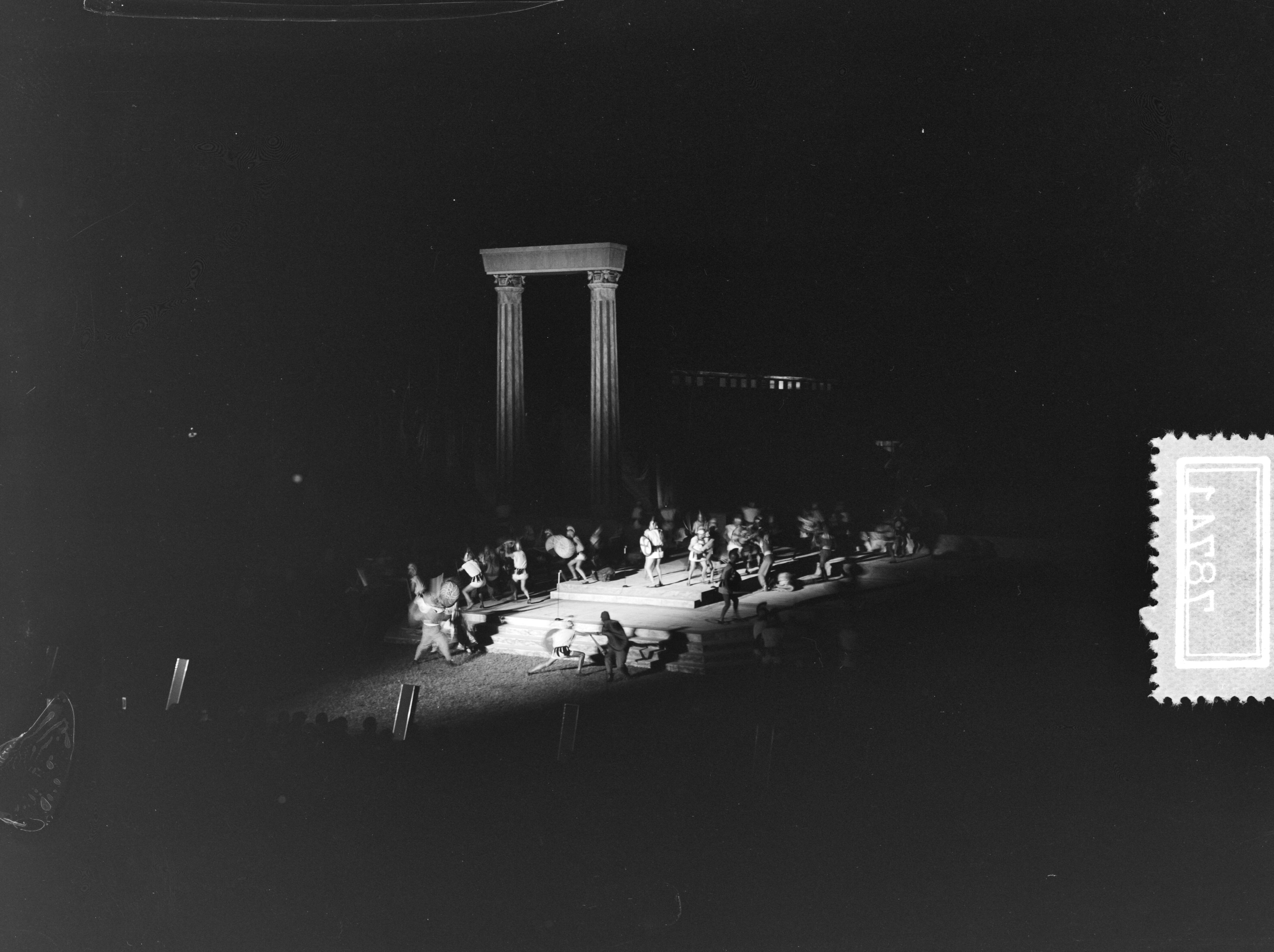 Lustrum USC Utrecht (1956) — USC-lustrumspel "Xerxes" — Foto: Bilsen, Joop van / Anefo. Licentie: Set B: Rechtenvrij / Publiek Domein. Bron: Nationaal Archief. http://hdl.handle.net/10648/a94b3afa-d0b4-102d-bcf8-003048976d84