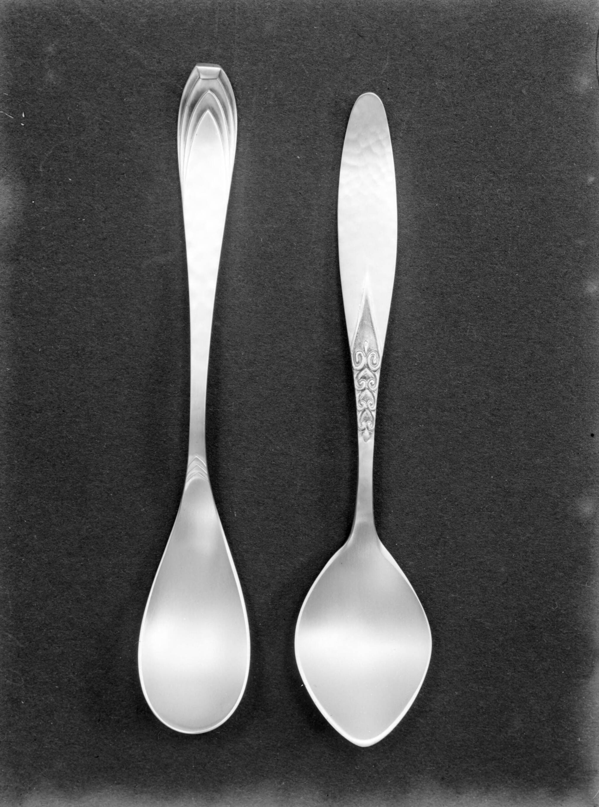 Productfoto's; zilverwerk — Theelepels van de fa. Gerritsen & Van Kempen in Zeist — Foto: Poll, Willem van de. Licentie: Set B: Rechtenvrij / Publiek Domein. Bron: Nationaal Archief. http://hdl.handle.net/10648/ae9e6784-d0b4-102d-bcf8-003048976d84