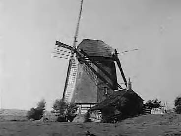 Fotocollectie Elsevier Binnenland — Schaapweimolen aan de Molenwetering te Rijswijk — Foto: Onbekend / Publiek Domein of Rechtenvrij. Licentie: Set B: Rechtenvrij / Publiek Domein. Bron: Nationaal Archief. http://hdl.handle.net/10648/addf5740-d0b4-102d-bcf8-003048976d84