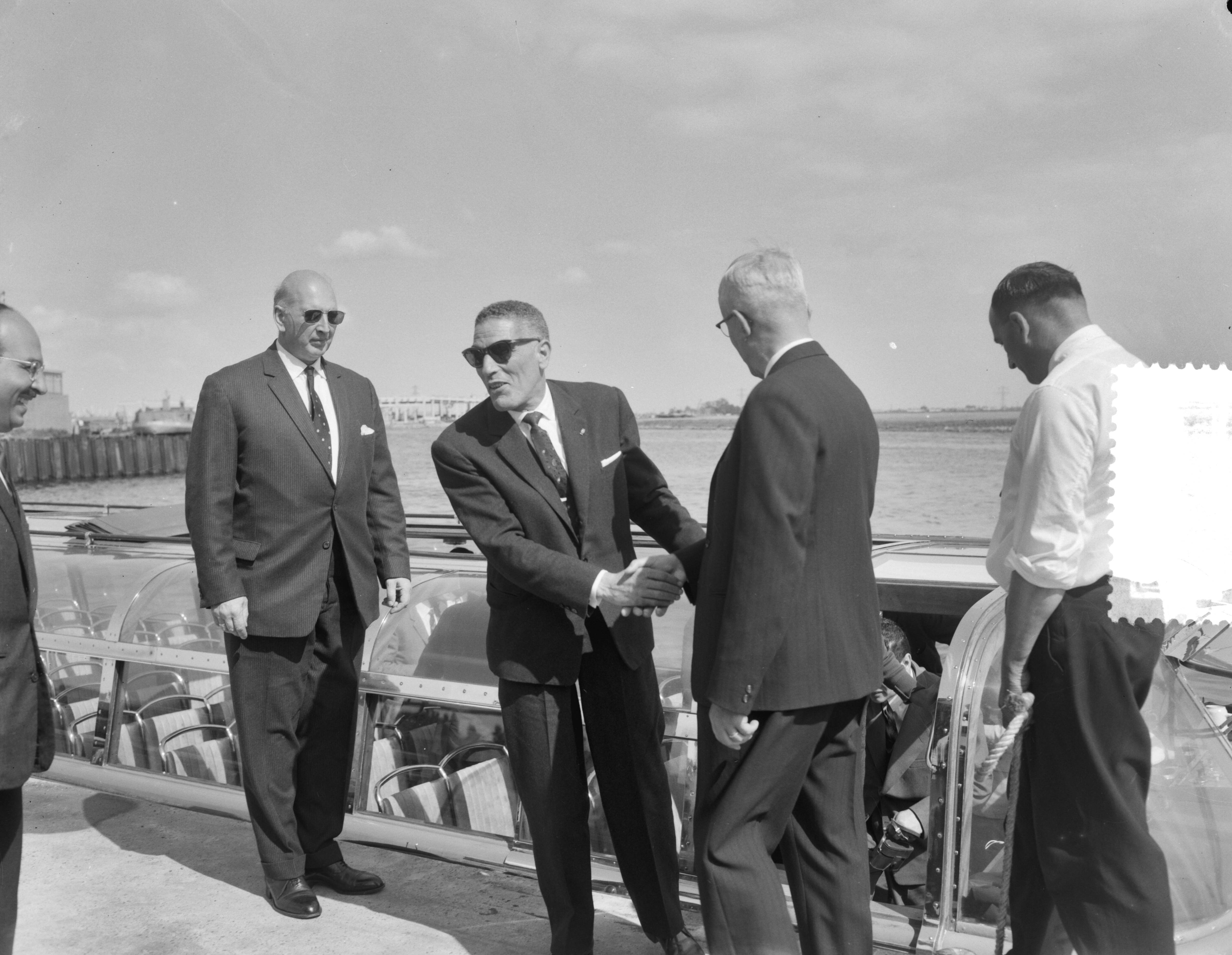 Fotocollectie Anefo — Tewaterlating "Aida III" bij Zaanlandse Scheepsbouw Maatschappij (ZSM) — Foto: Bilsen, Joop van / Anefo. Licentie: Set B: Rechtenvrij / Publiek Domein. Bron: Nationaal Archief. http://hdl.handle.net/10648/a9df4600-d0b4-102d-bcf8-003048976d84