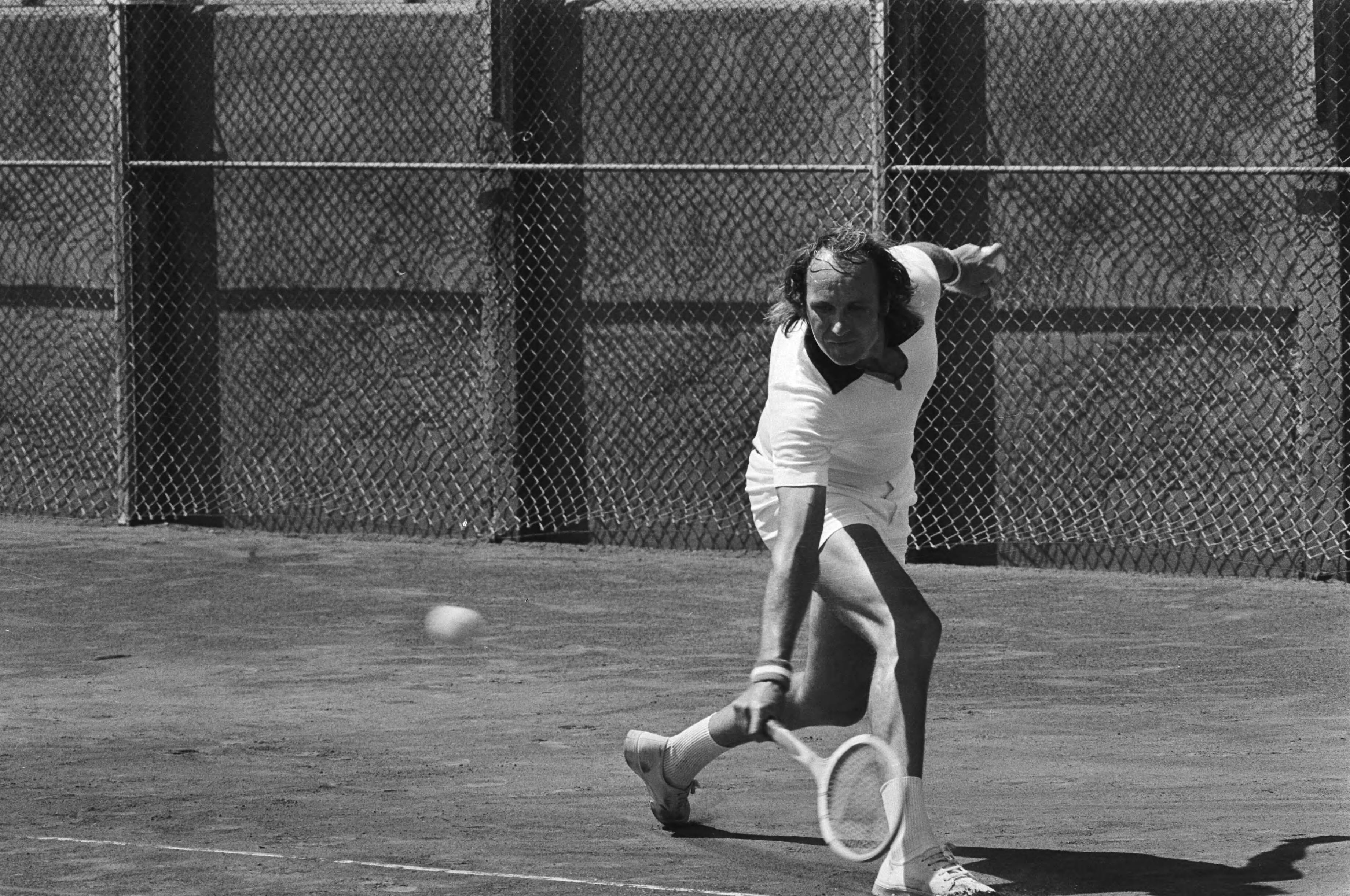 Fotocollectie Anefo — Tennis op Metz-banen, Scheveningen, Laudin in aktie — Foto: Mieremet, Rob / Anefo. Licentie: Set B: Rechtenvrij / Publiek Domein. Bron: Nationaal Archief. http://hdl.handle.net/10648/ac87bc7a-d0b4-102d-bcf8-003048976d84
